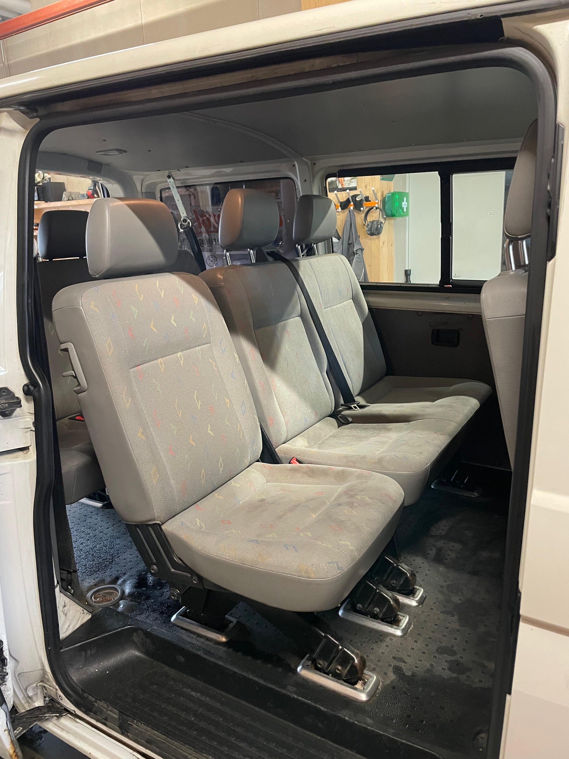 VW T5 2.5 TDI PD 4MOTION-image-5