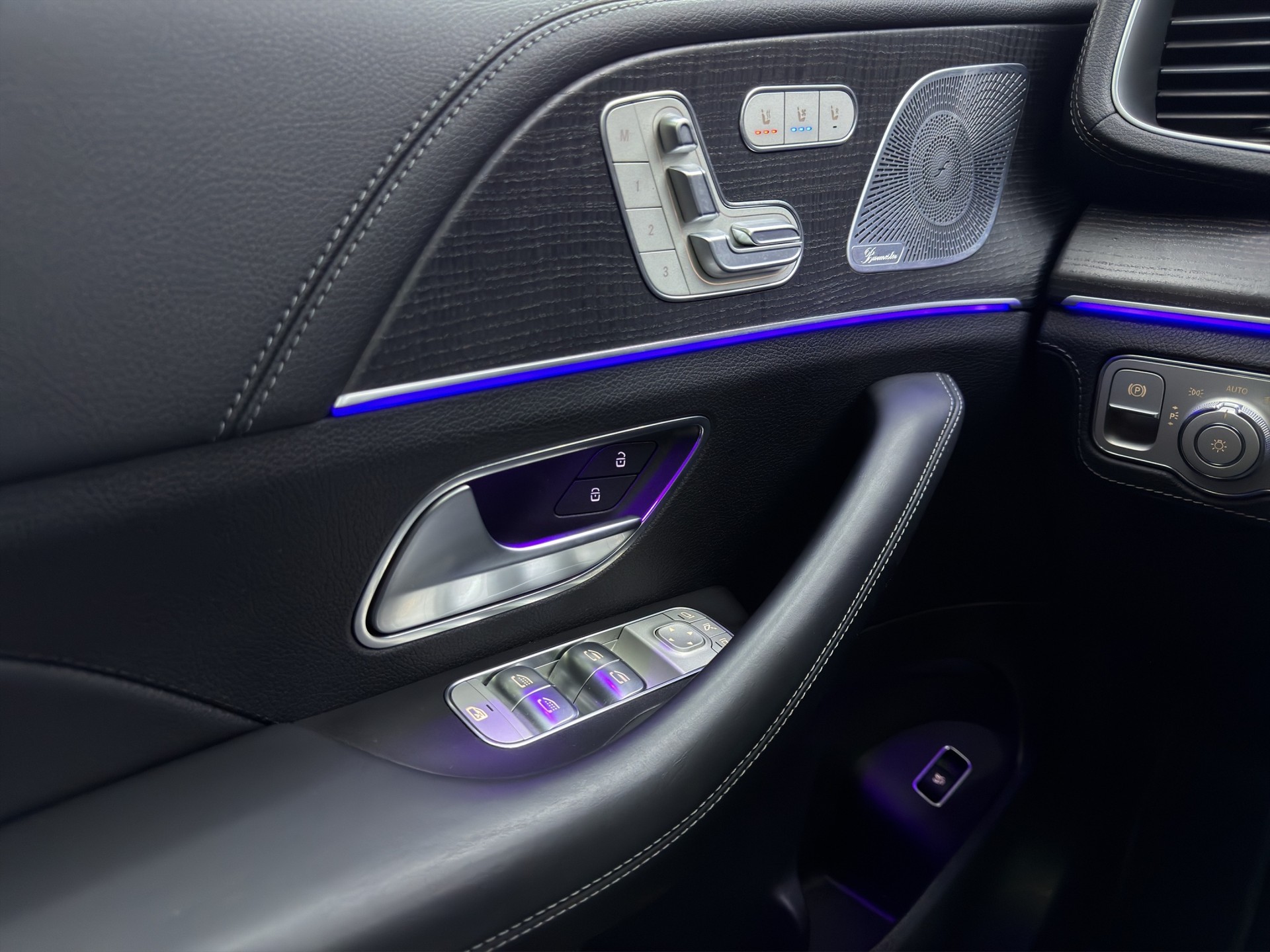 MERCEDES-BENZ GLE 53 AMG 4Matic+ 9G-Speedshift-image-34