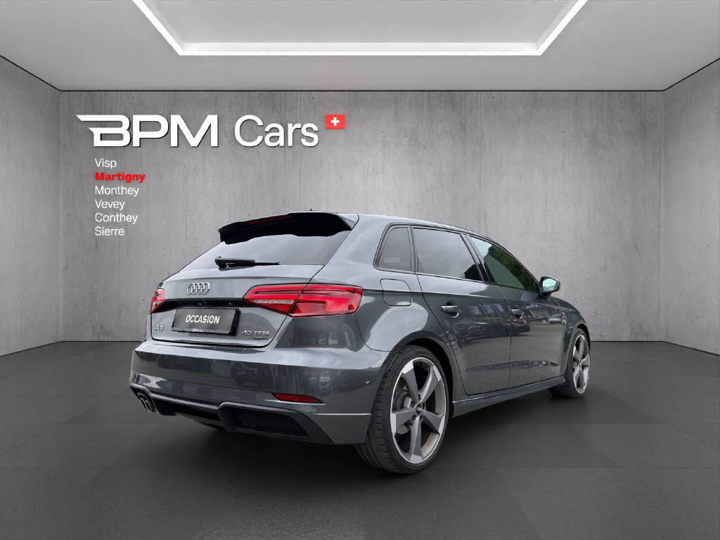 AUDI A3 Sportback 2.0 40 TFSI Sport qu. S-Tronic-showroom-element-1