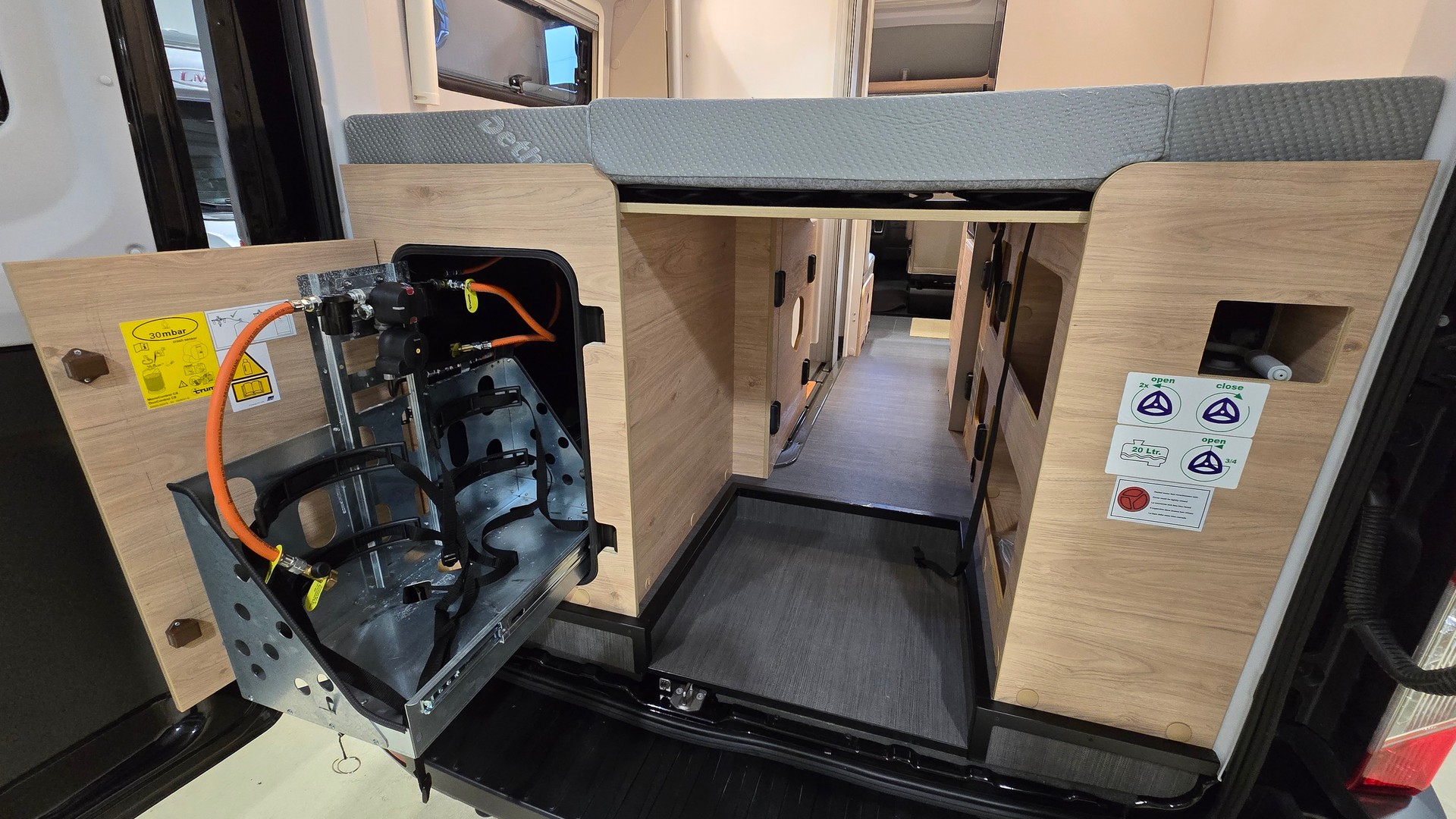 DETHLEFFS Globetrail C 590, Ford 2.0EcoBlue 170PS- Automat-image-9