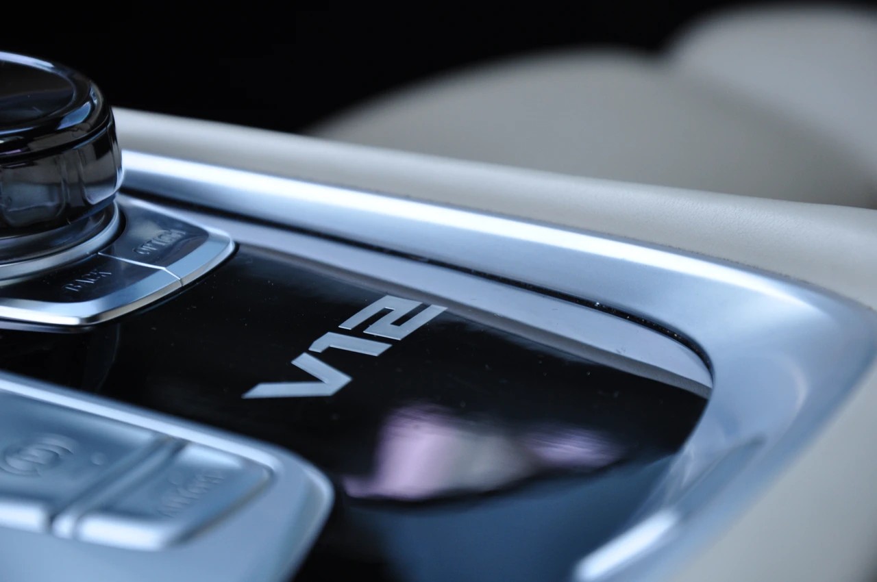 BMW M760Li xDrive Steptronic-image-26