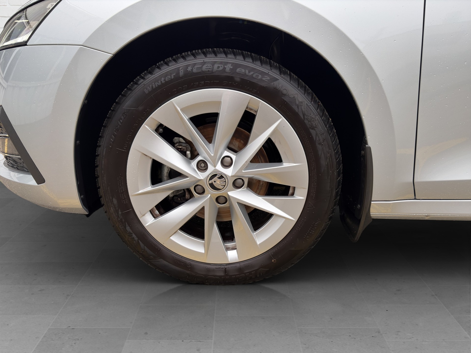 SKODA Octavia Combi 1.5 TSI mHEV DSG Style-image-9