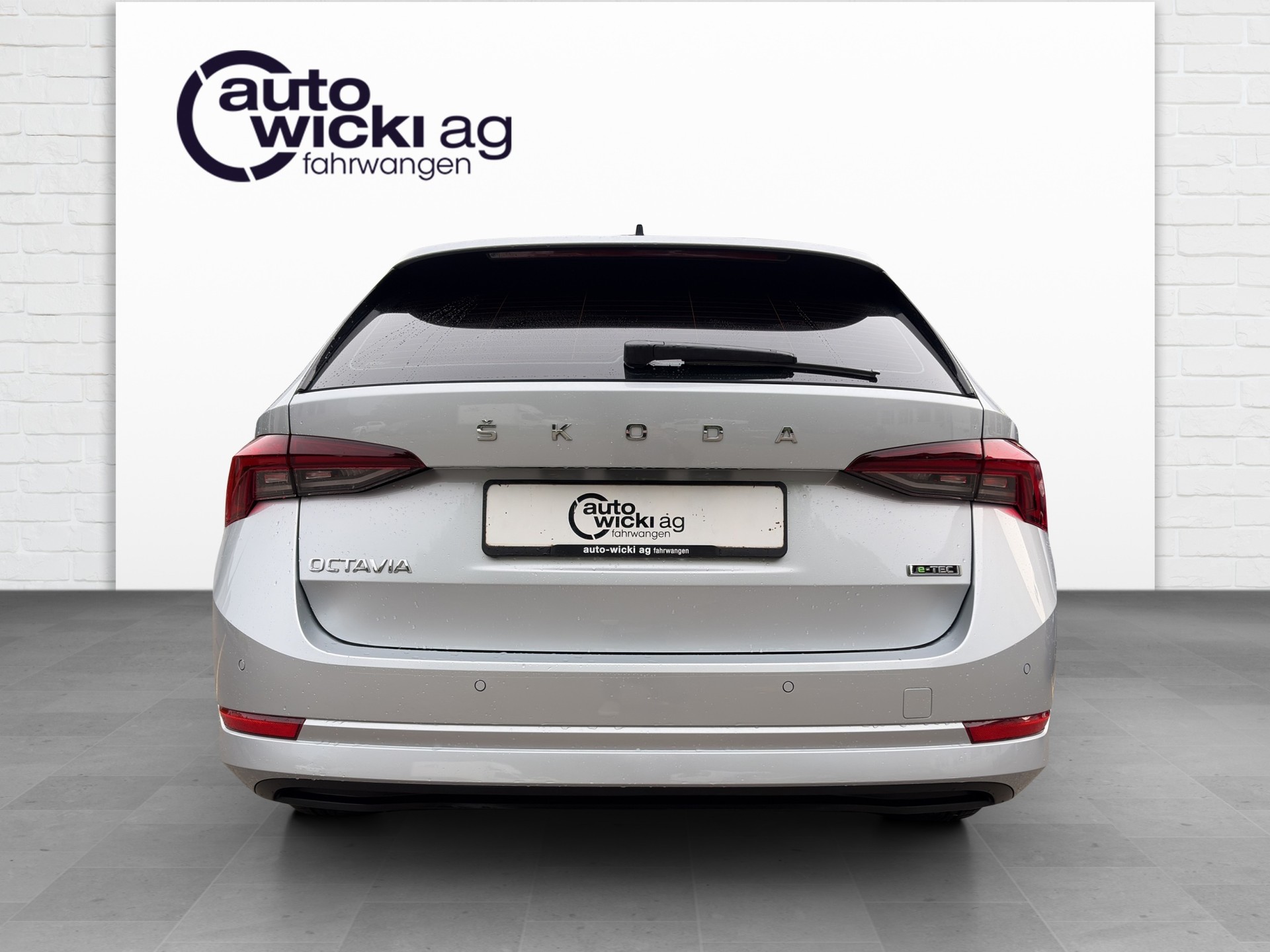 SKODA Octavia Combi 1.5 TSI mHEV DSG Style-showroom-element-2