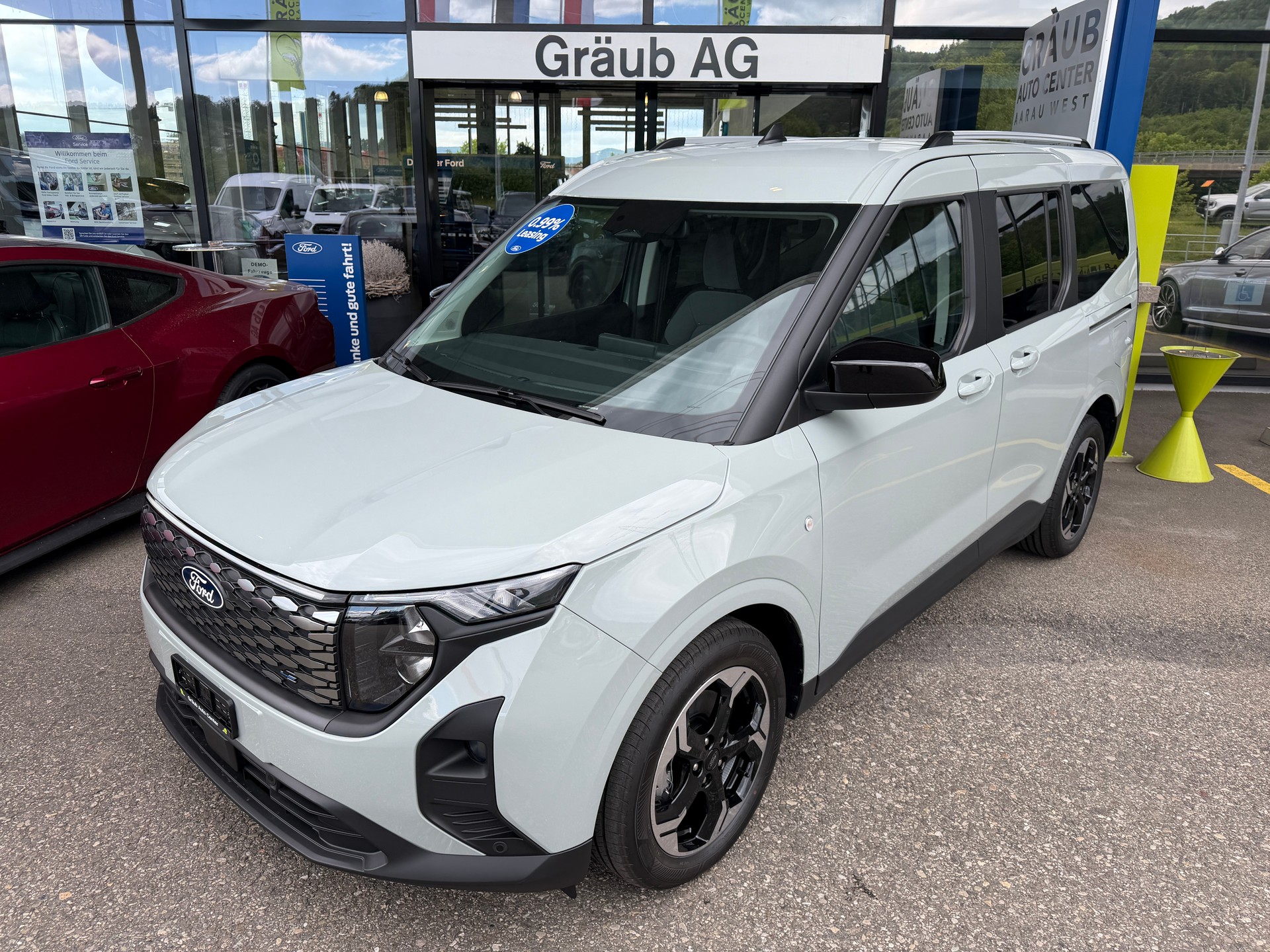 FORD Tourneo Courier Elektro 54kWh Titanium-showroom-element-2