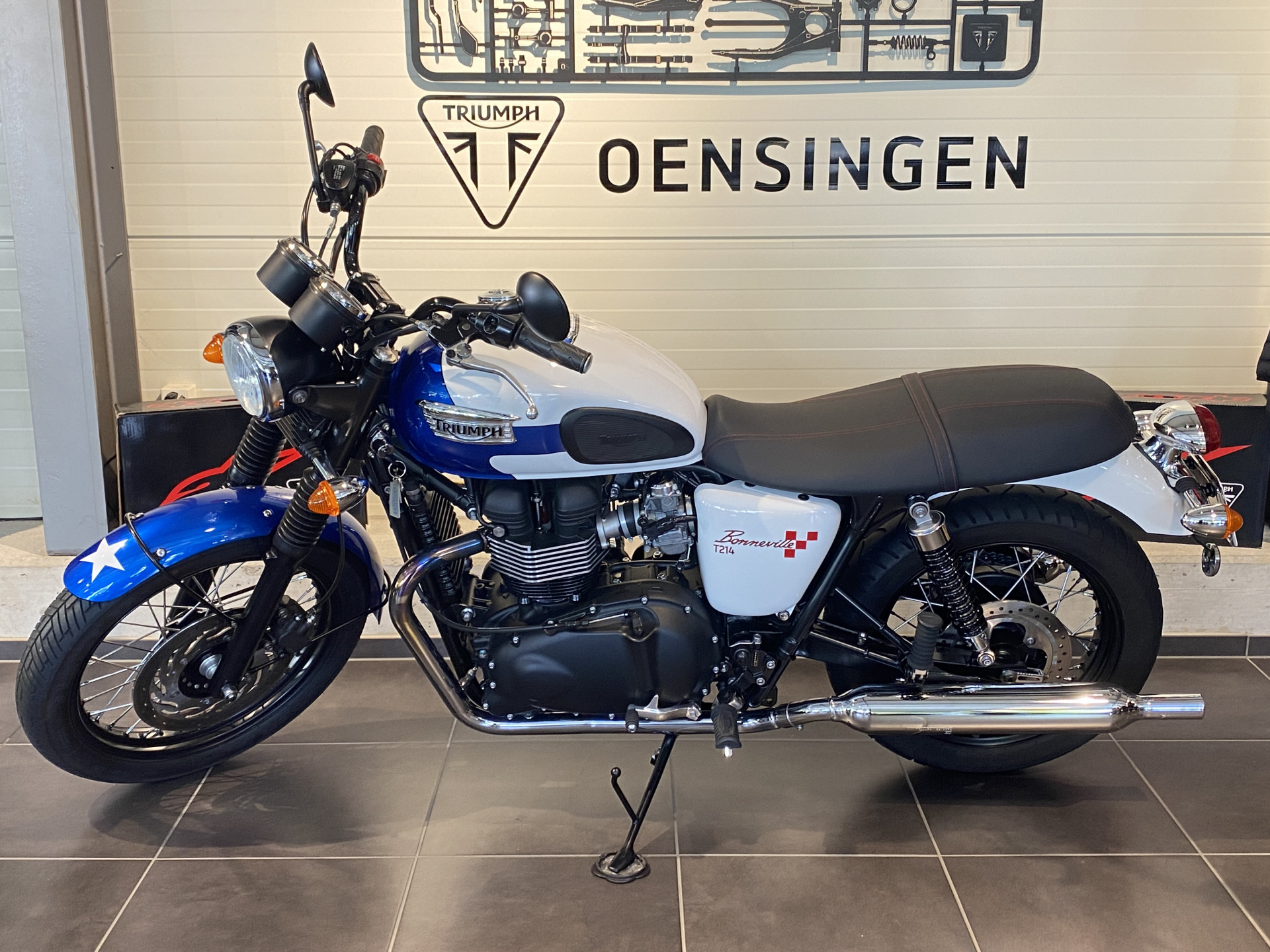 TRIUMPH Bonneville 900 T214 Special Edition Nr. 543 (Im Auftrag)