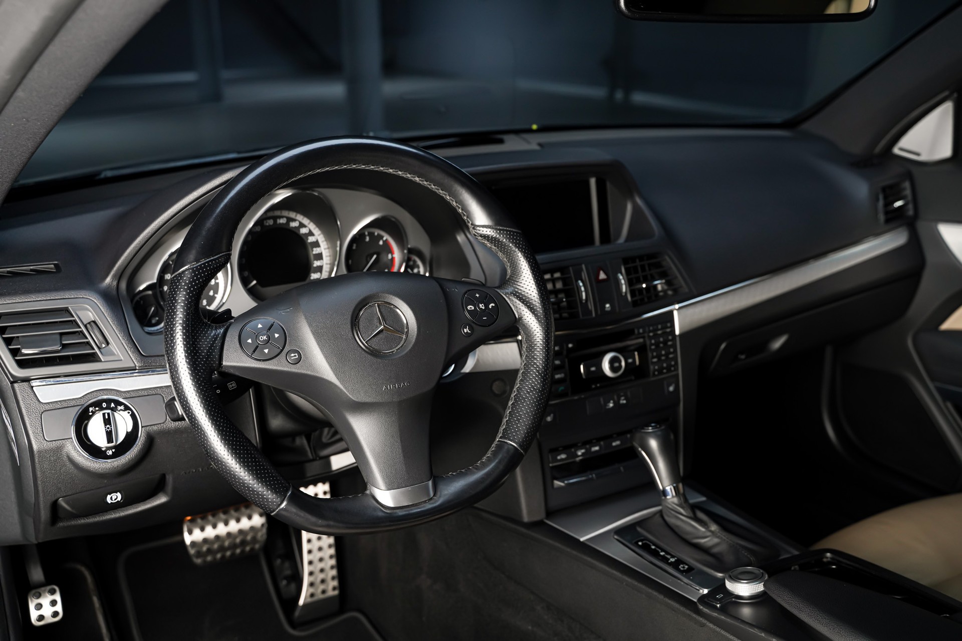 MERCEDES-BENZ E 350 CDI BlueEfficiency 7G-Tronic-image-9