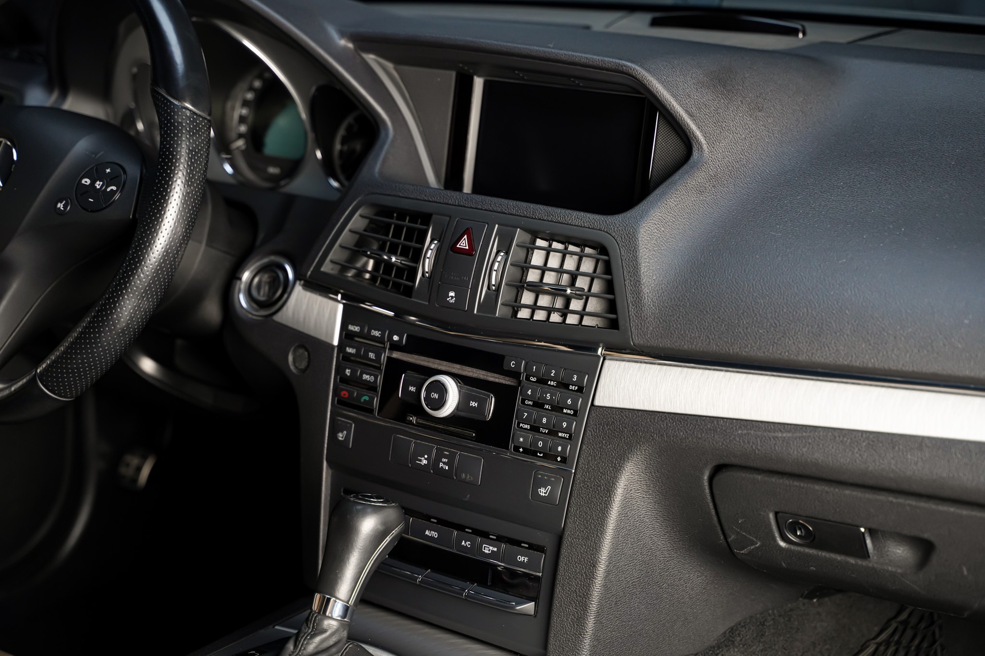 MERCEDES-BENZ E 350 CDI BlueEfficiency 7G-Tronic-image-17