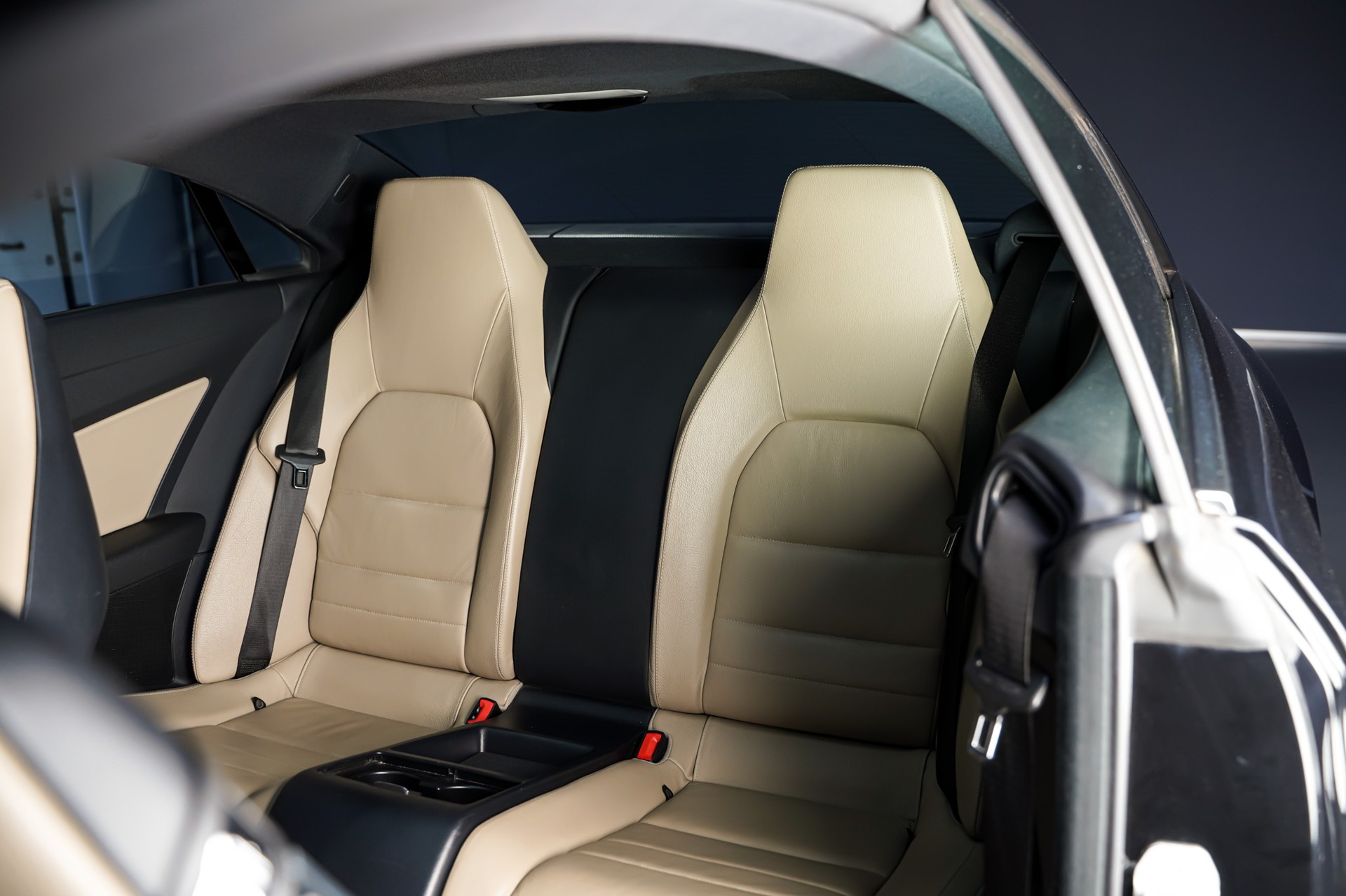 MERCEDES-BENZ E 350 CDI BlueEfficiency 7G-Tronic-image-12