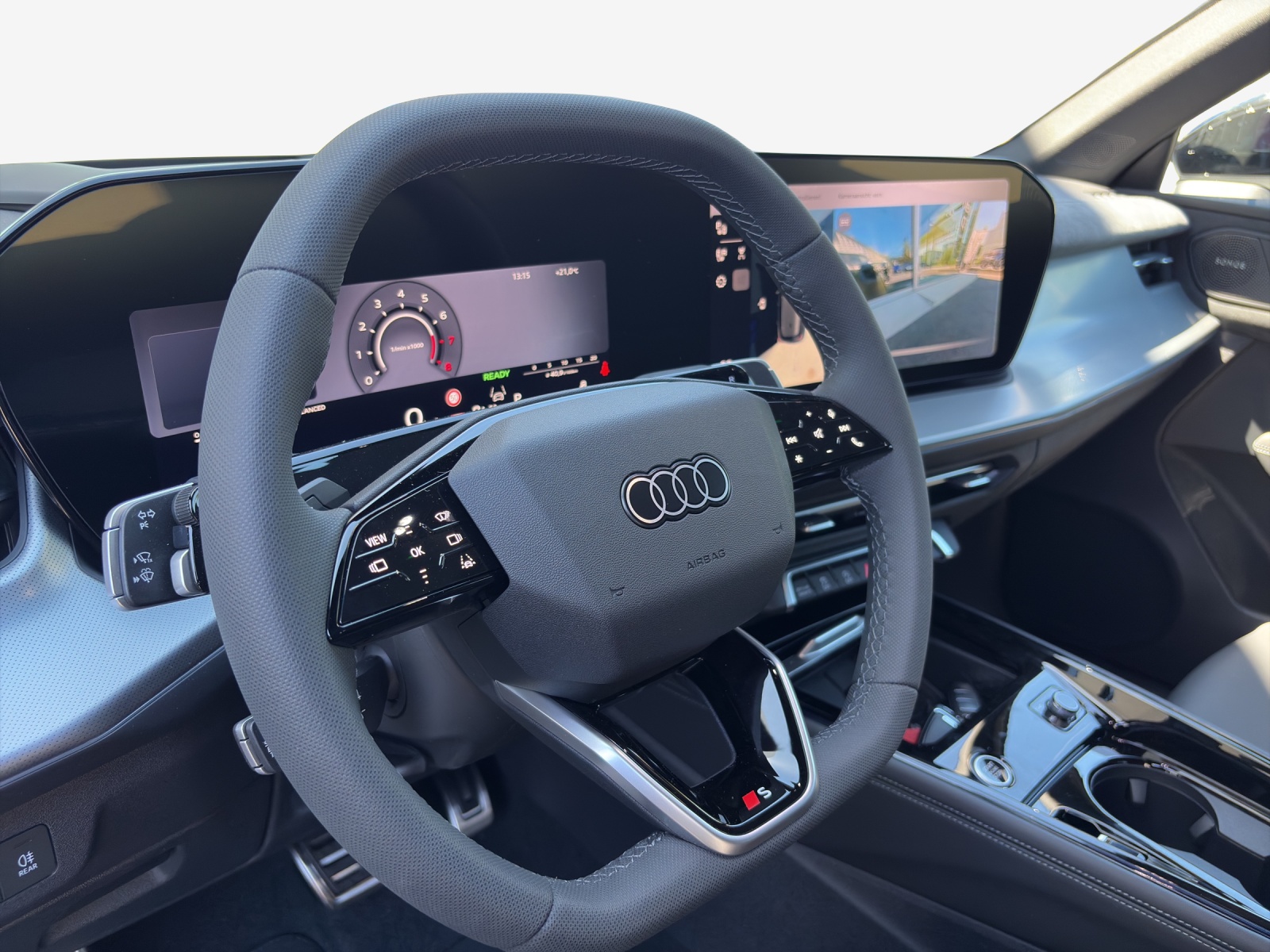 AUDI Q3 SUV TFSI quattro 195 kW S tronic-image-8