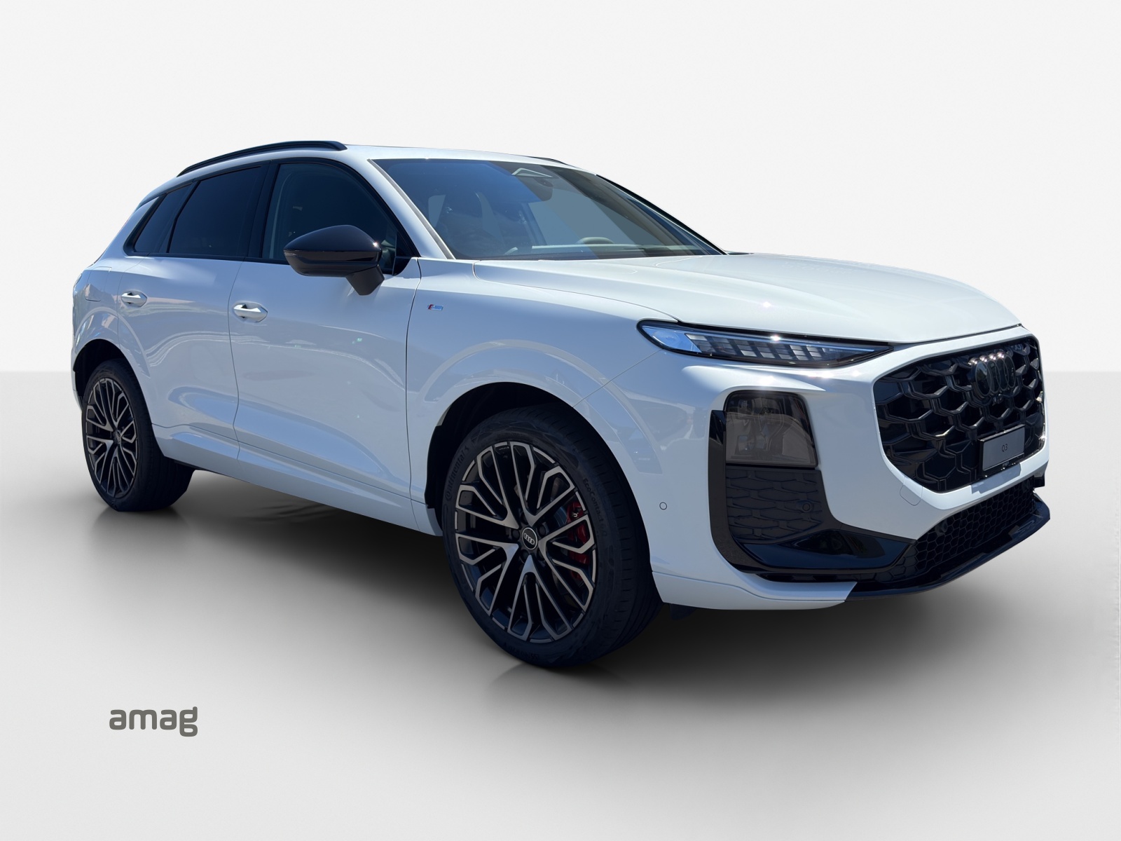 AUDI Q3 SUV TFSI quattro 195 kW S tronic-image-5