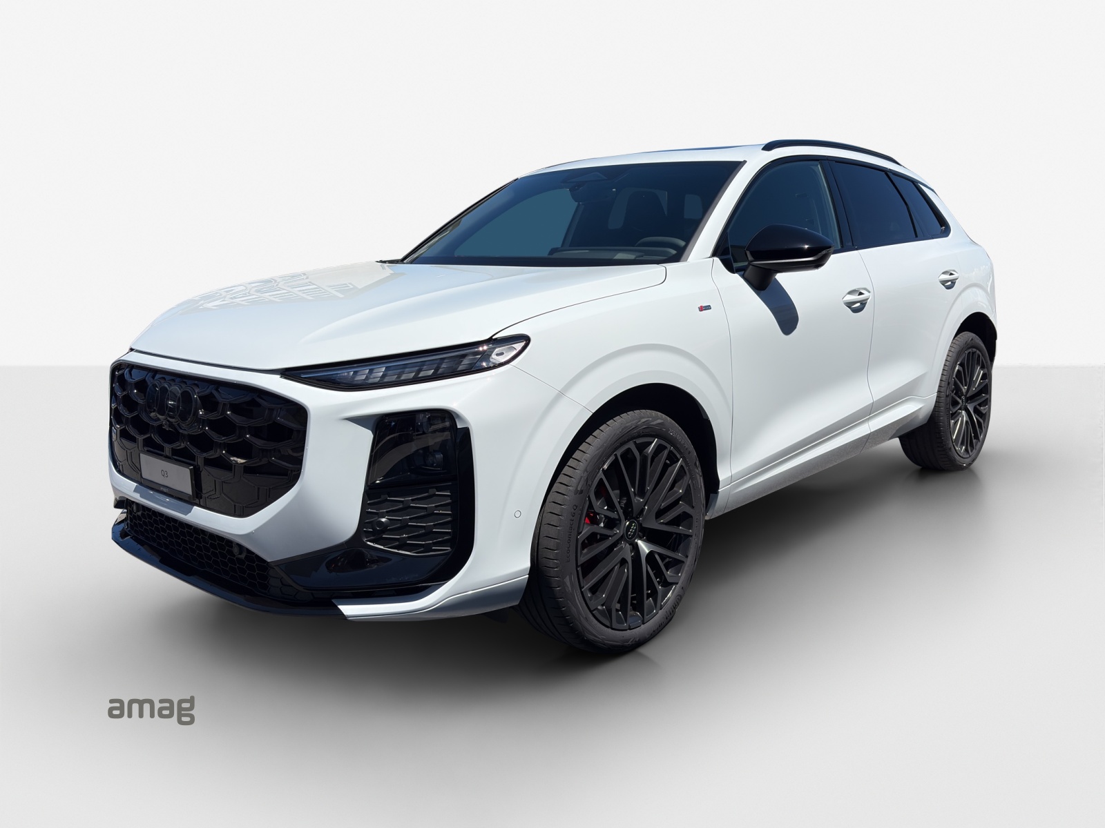AUDI Q3 SUV TFSI quattro 195 kW S tronic-image-0