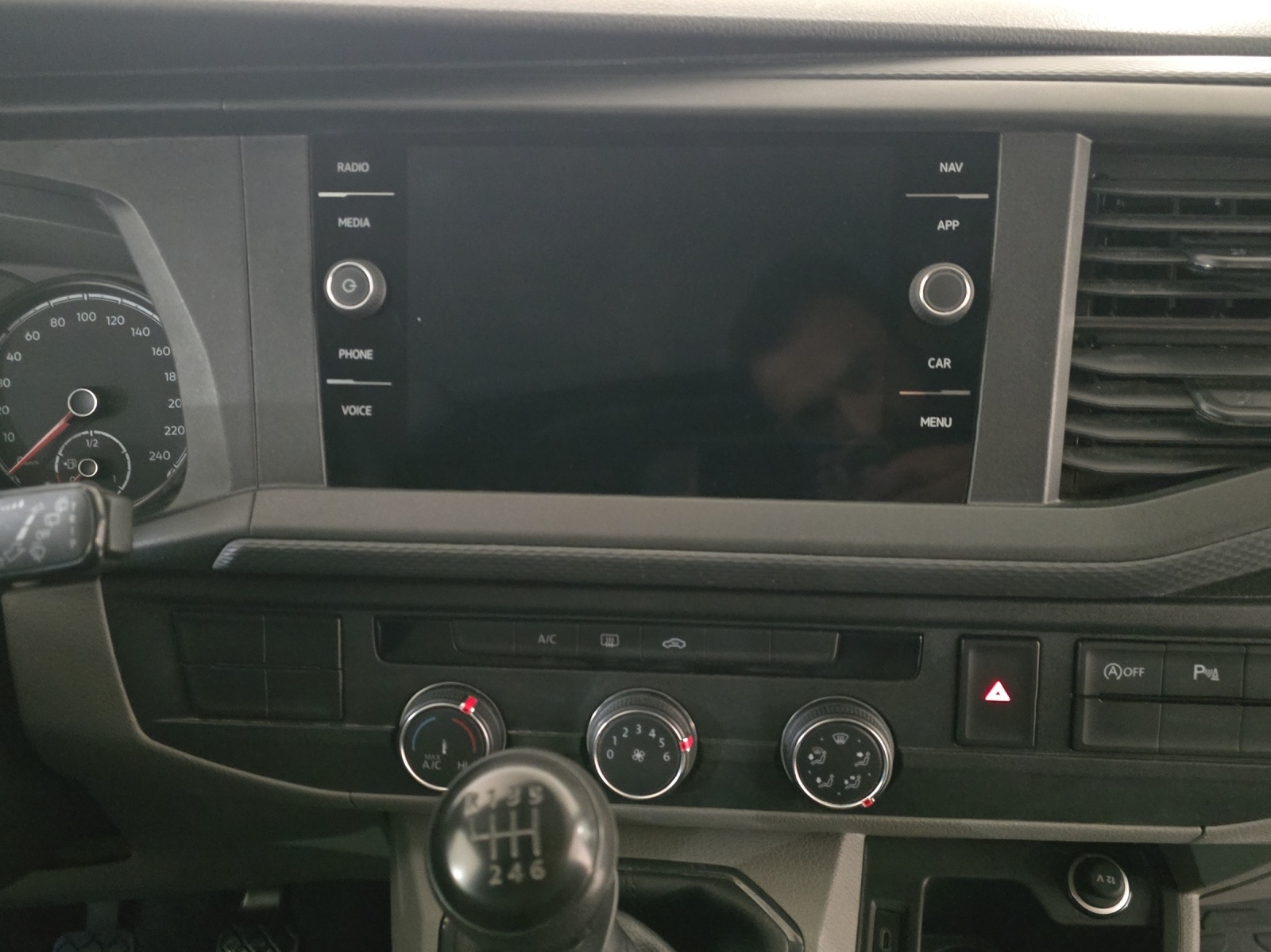 VW T6.1 2.0 TDI-image-10
