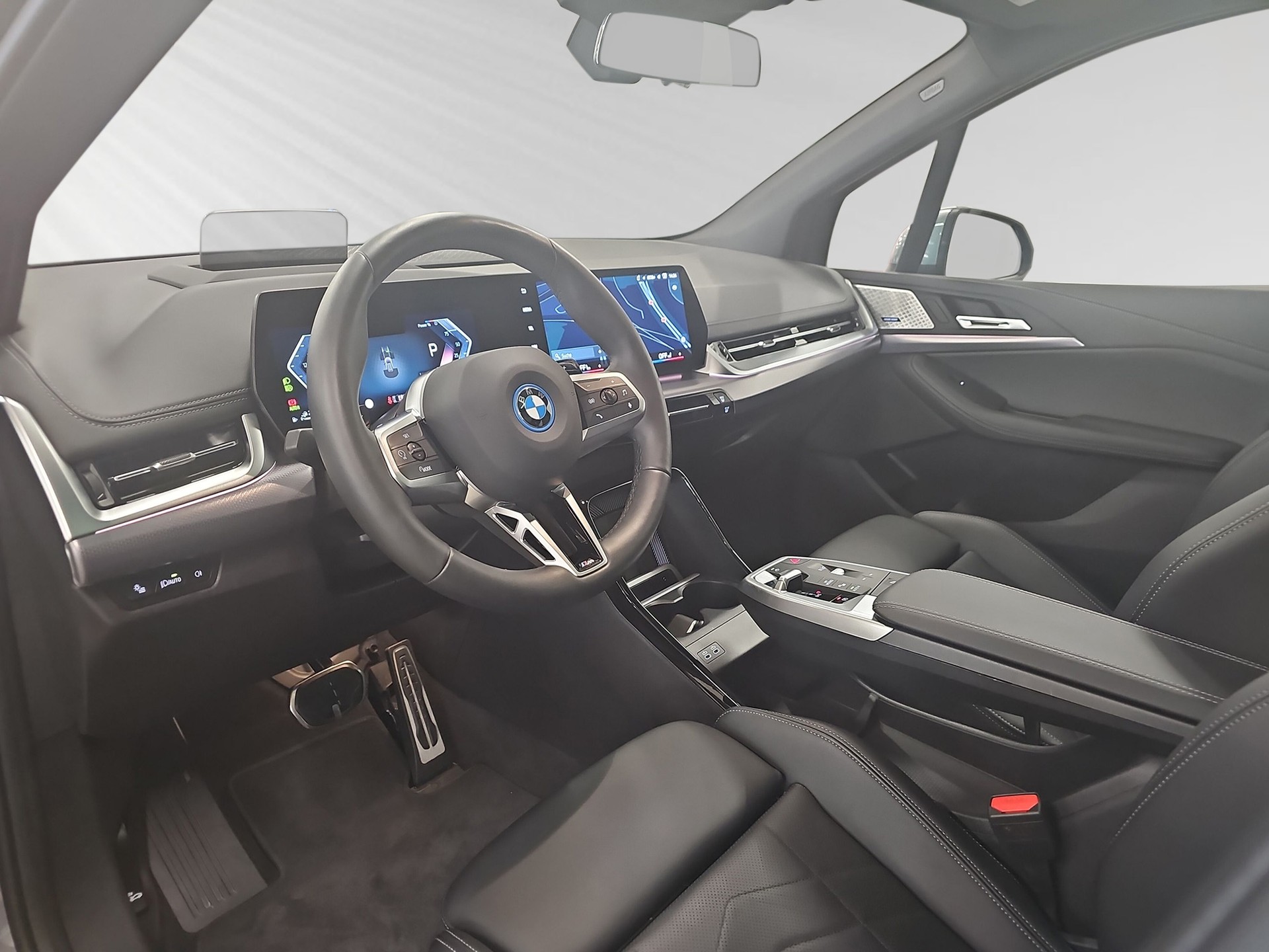 BMW 225e xDrive Active Tourer M Sport-showroom-element-3