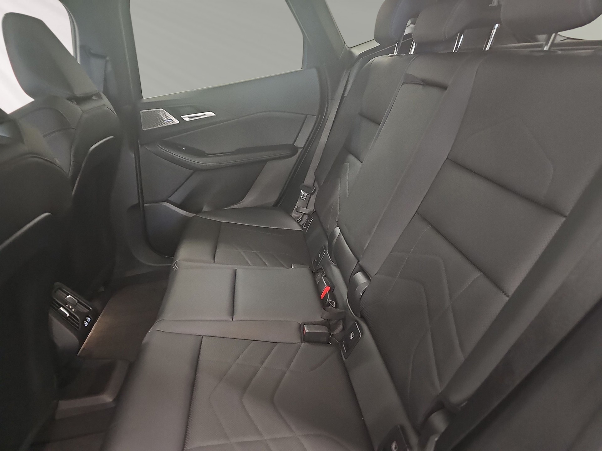 BMW 225e xDrive Active Tourer M Sport-image-6