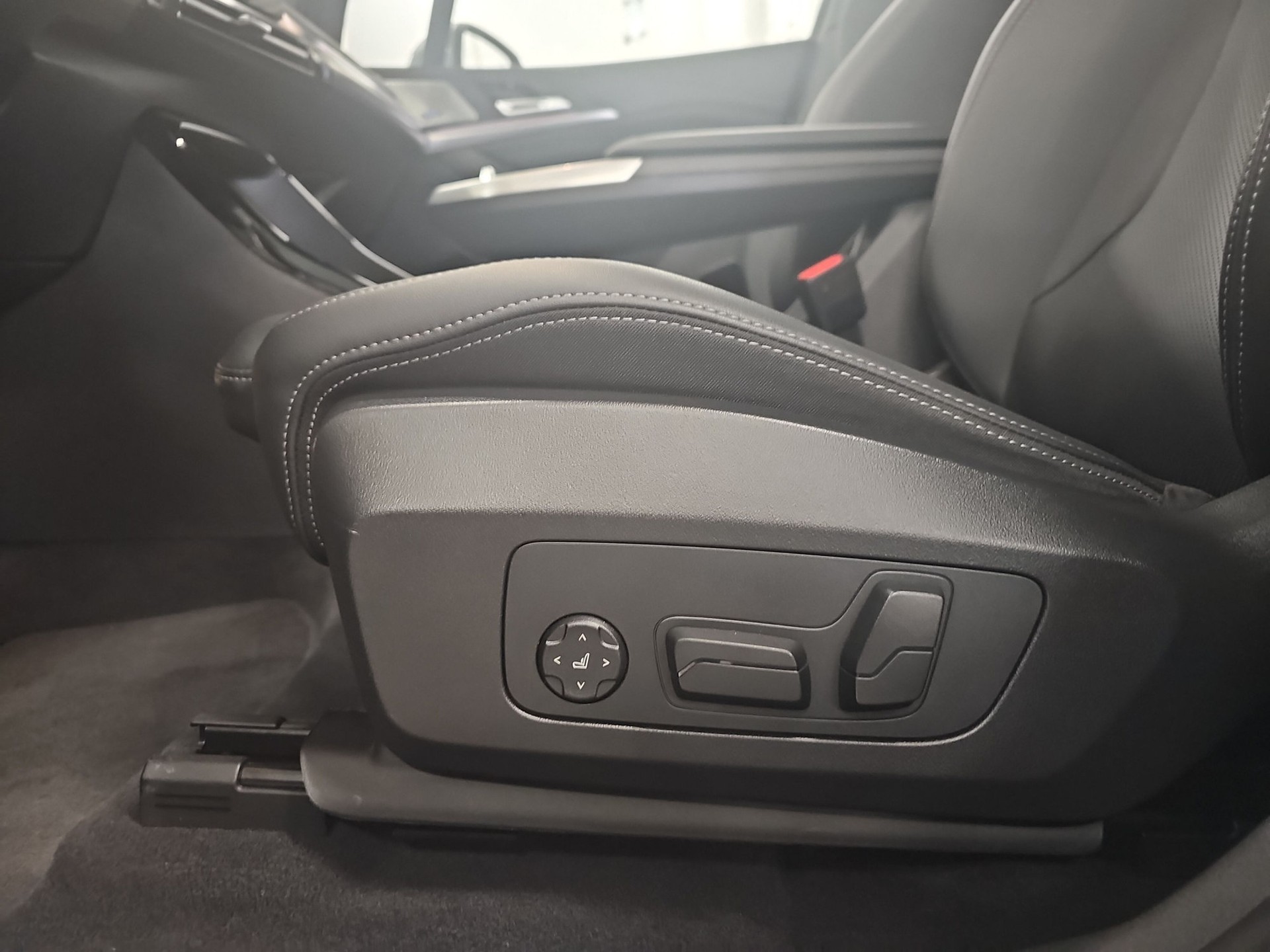 BMW 225e xDrive Active Tourer M Sport-image-18