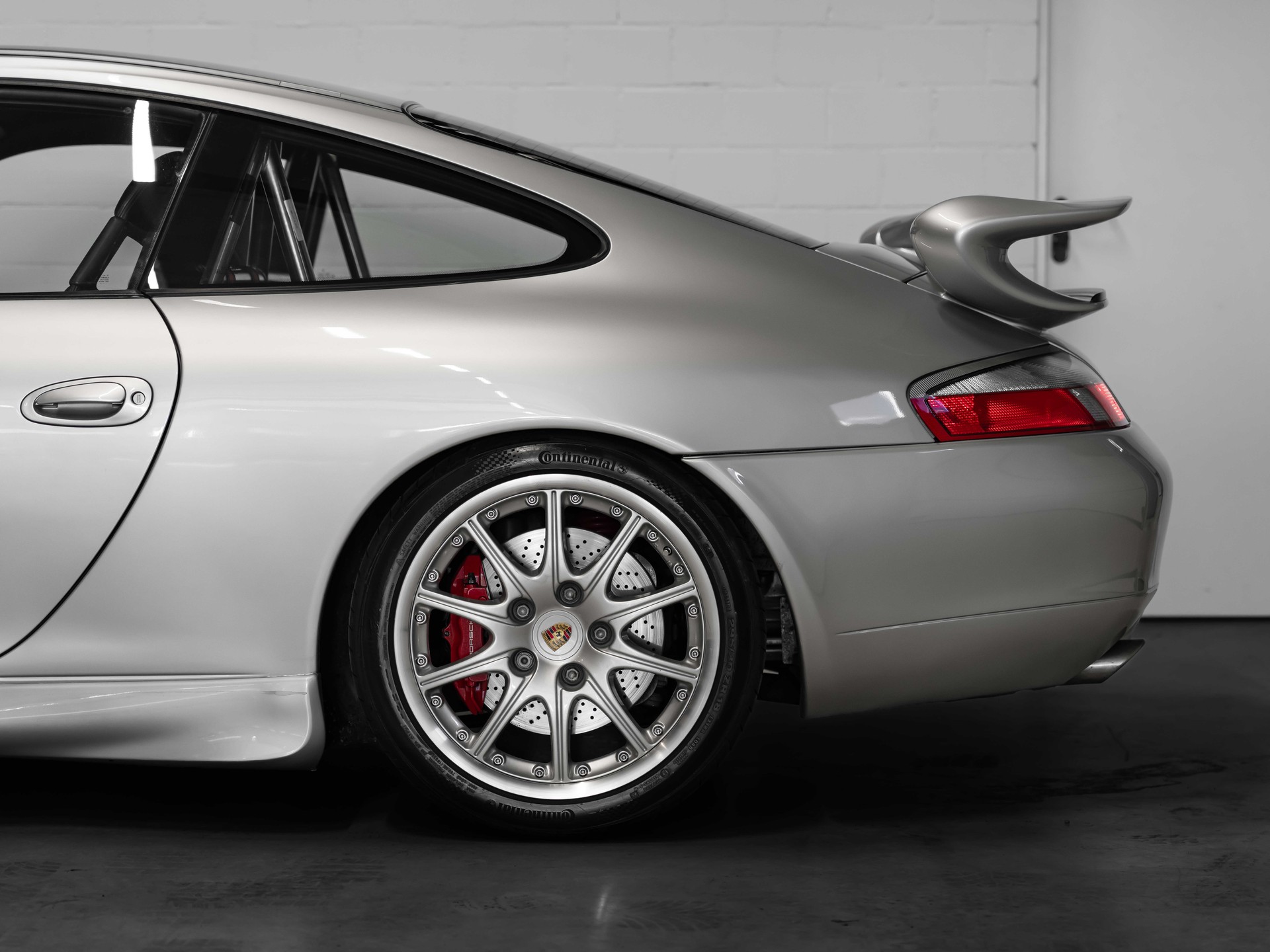 PORSCHE 911 GT3-image-19