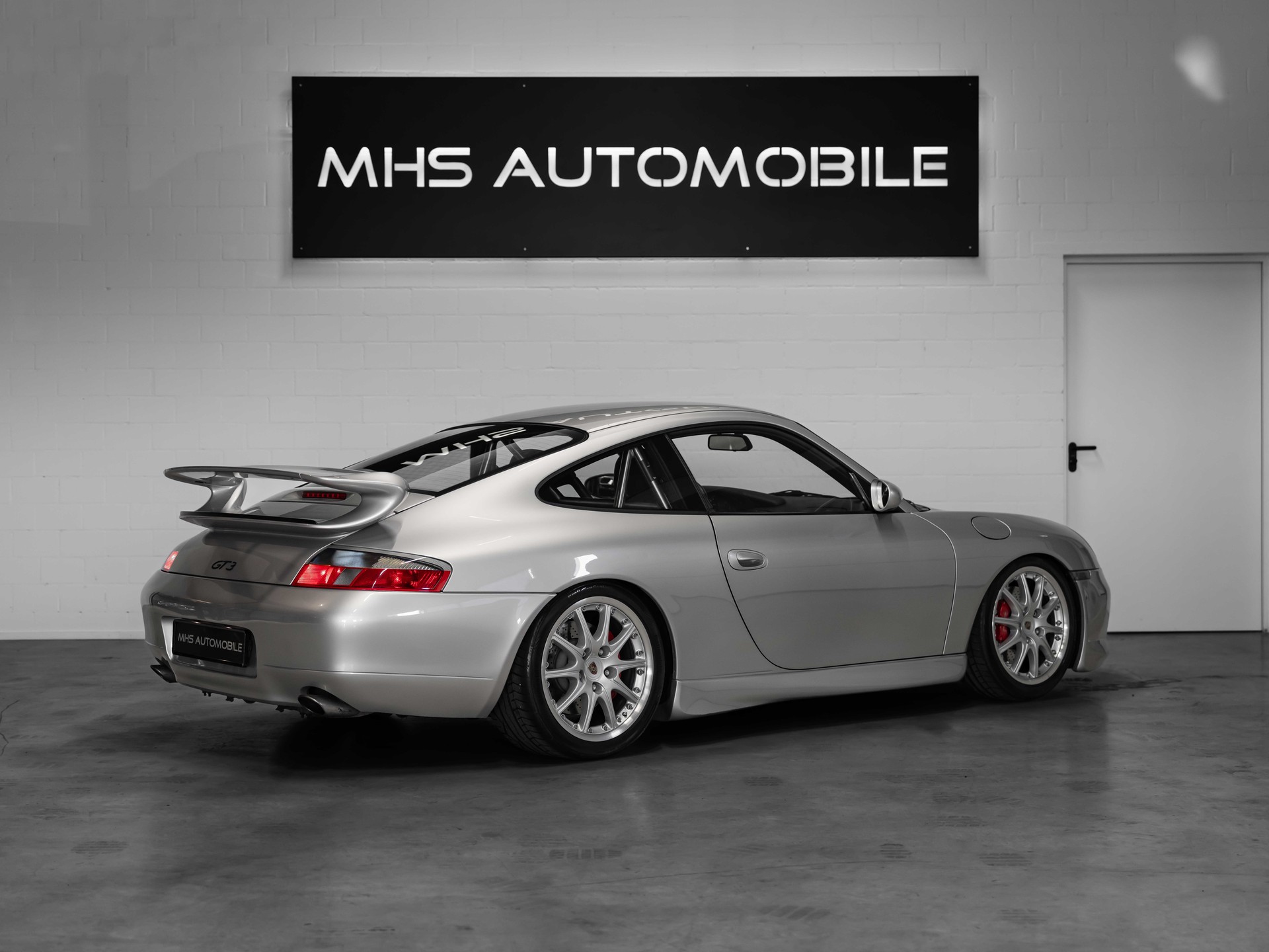 PORSCHE 911 GT3-image-4