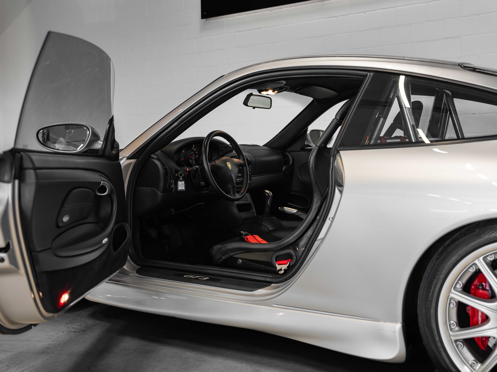 PORSCHE 911 GT3-image-7