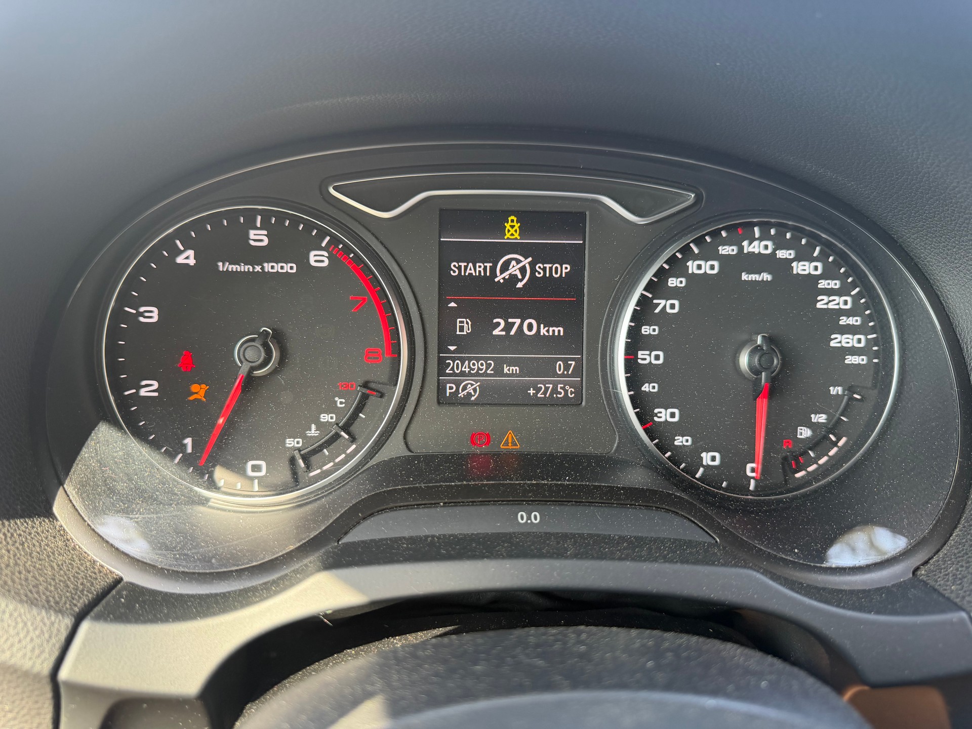 AUDI A3 Sportback 1.8 TFSI Ambiente quattro S-tronic-image-7