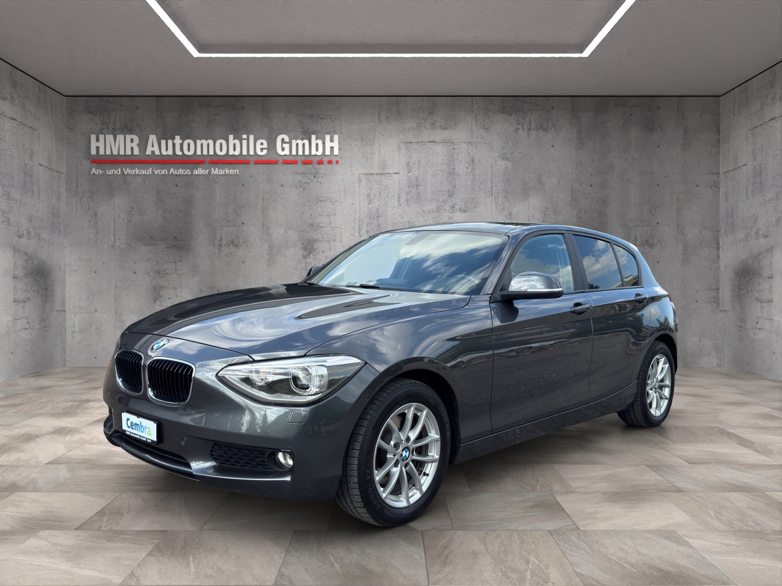 BMW 118d xDrive-showroom-element-2