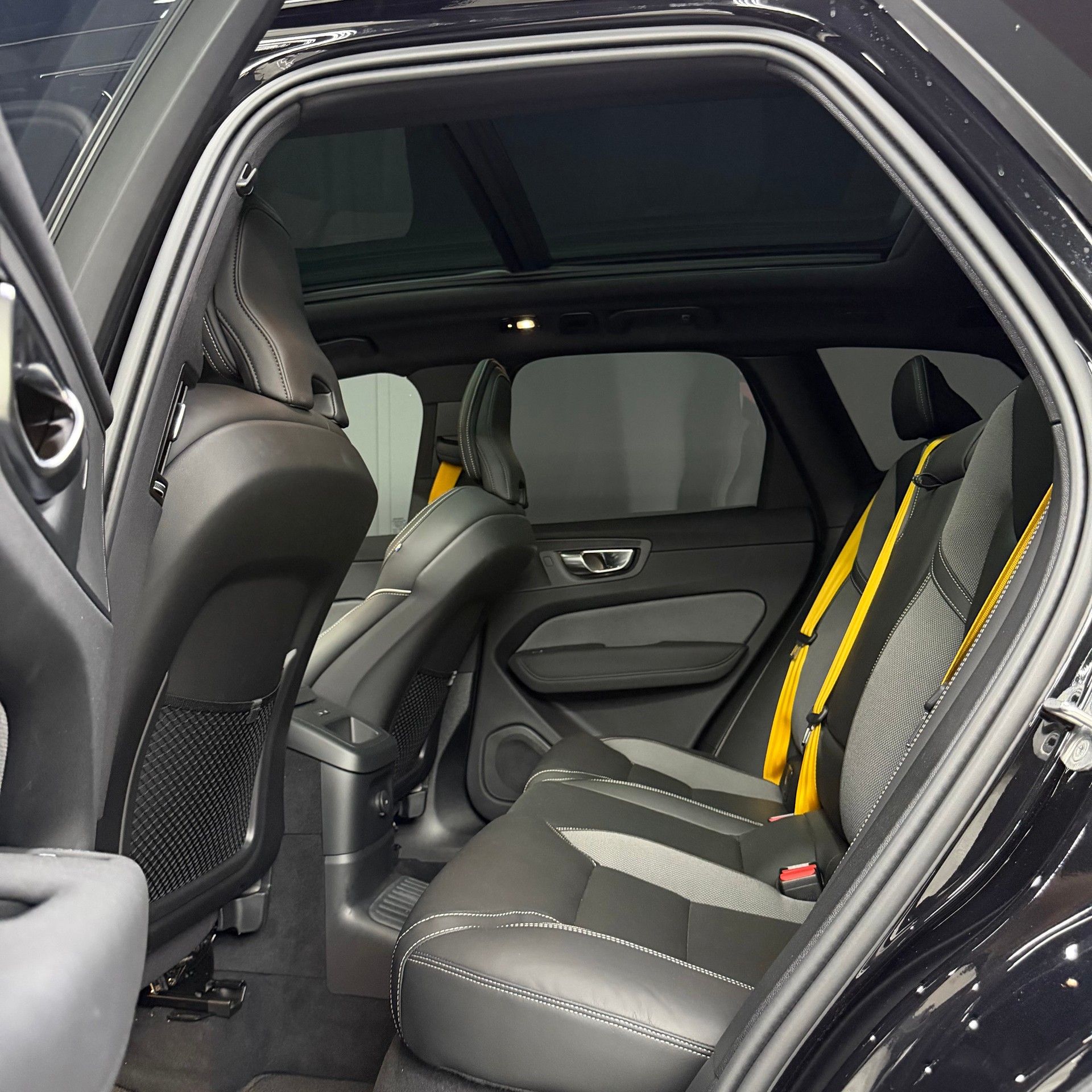 VOLVO XC60 T8 eAWD PluginHybrid Polestar Geartronic-image-11