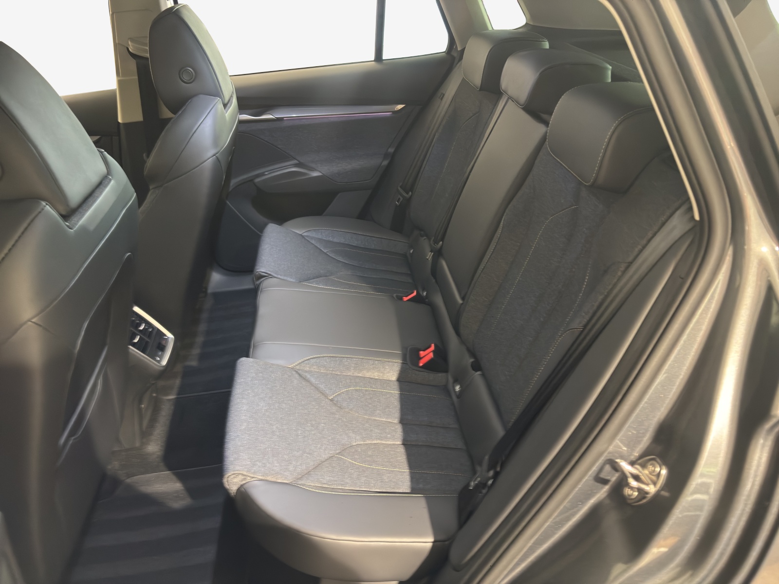 SKODA Elroq 85x 4x4-image-9