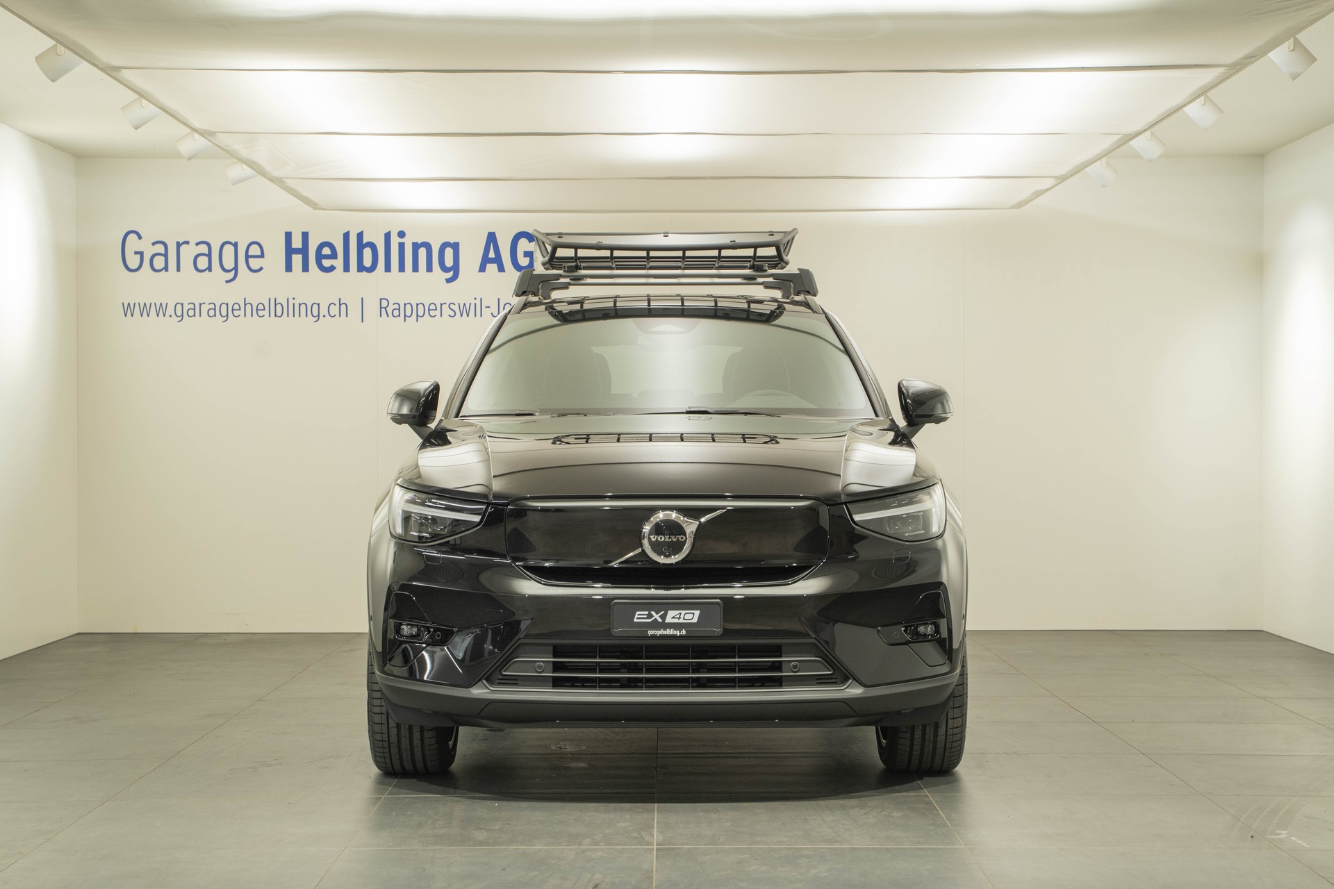 VOLVO EX40 Twin XCENTRIC Edition AWD-showroom-element-1