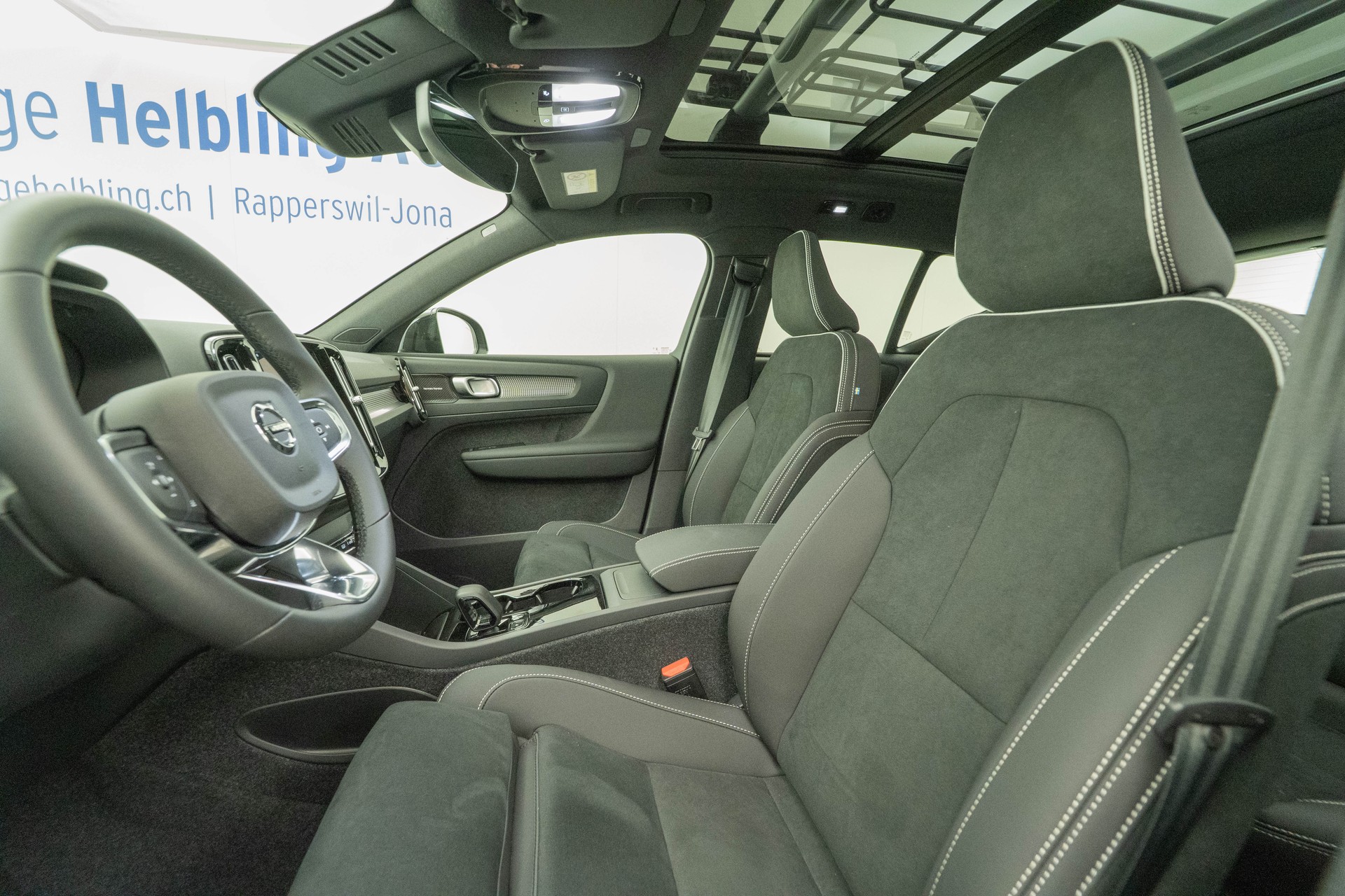 VOLVO EX40 Twin XCENTRIC Edition AWD-image-7