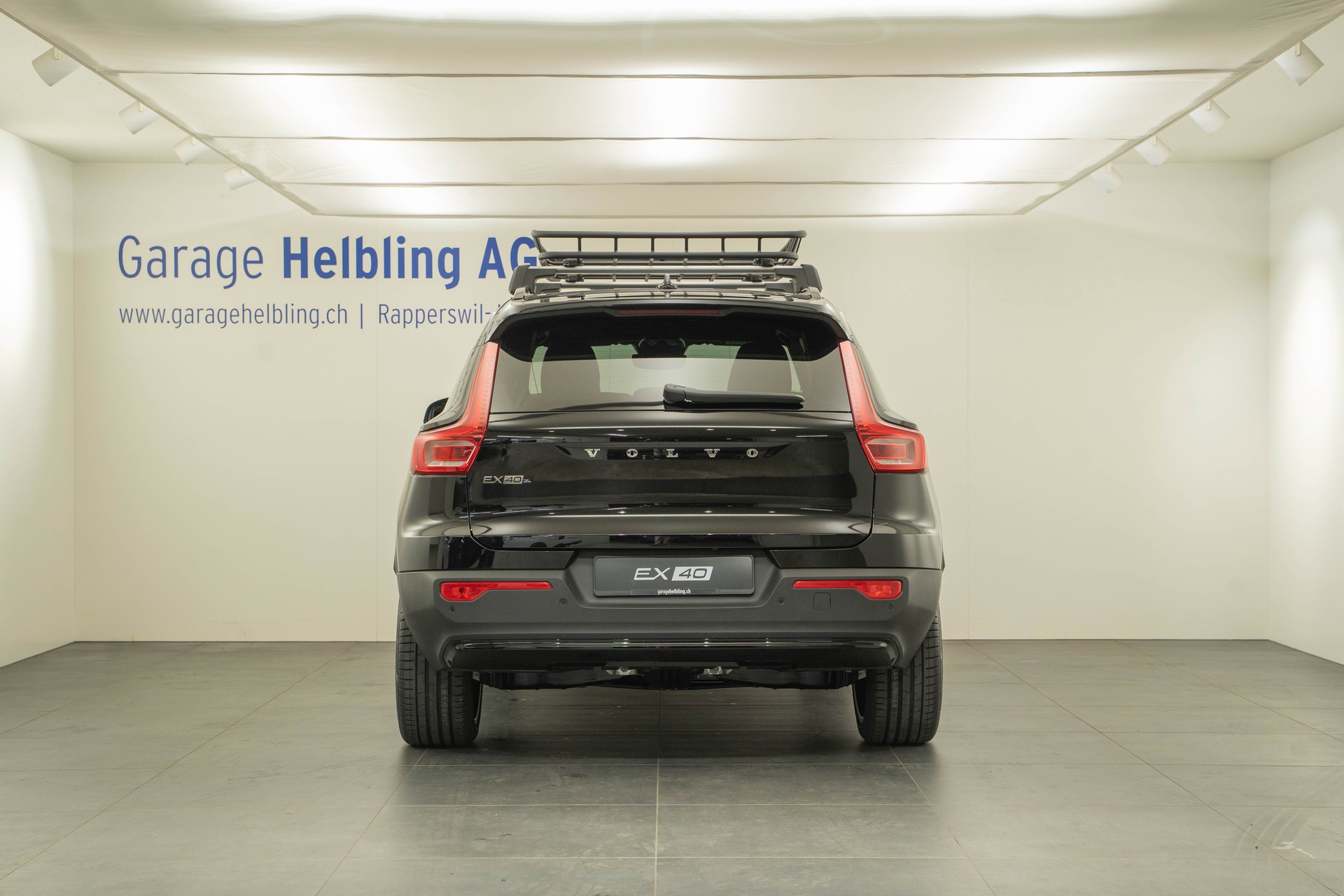 VOLVO EX40 Twin XCENTRIC Edition AWD-showroom-element-3