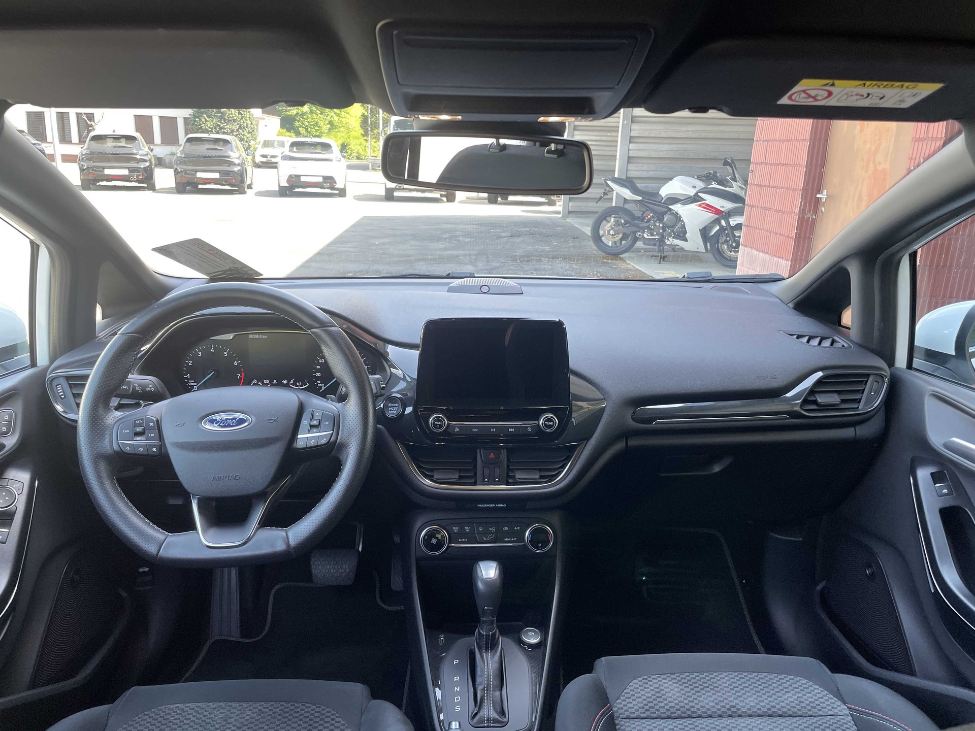 FORD Fiesta 1.0 EcoB ST-Line-image-10