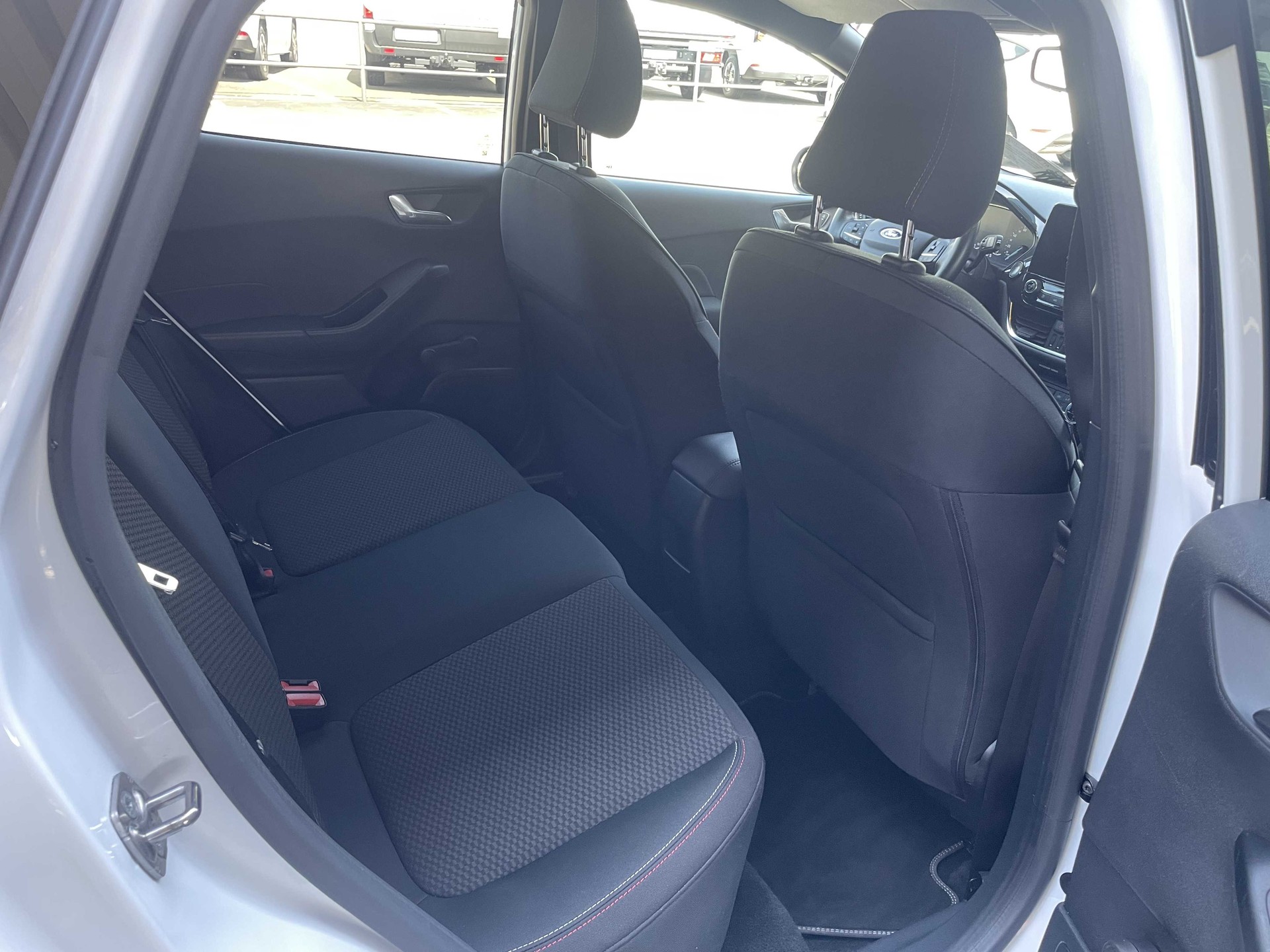 FORD Fiesta 1.0 EcoB ST-Line-image-14