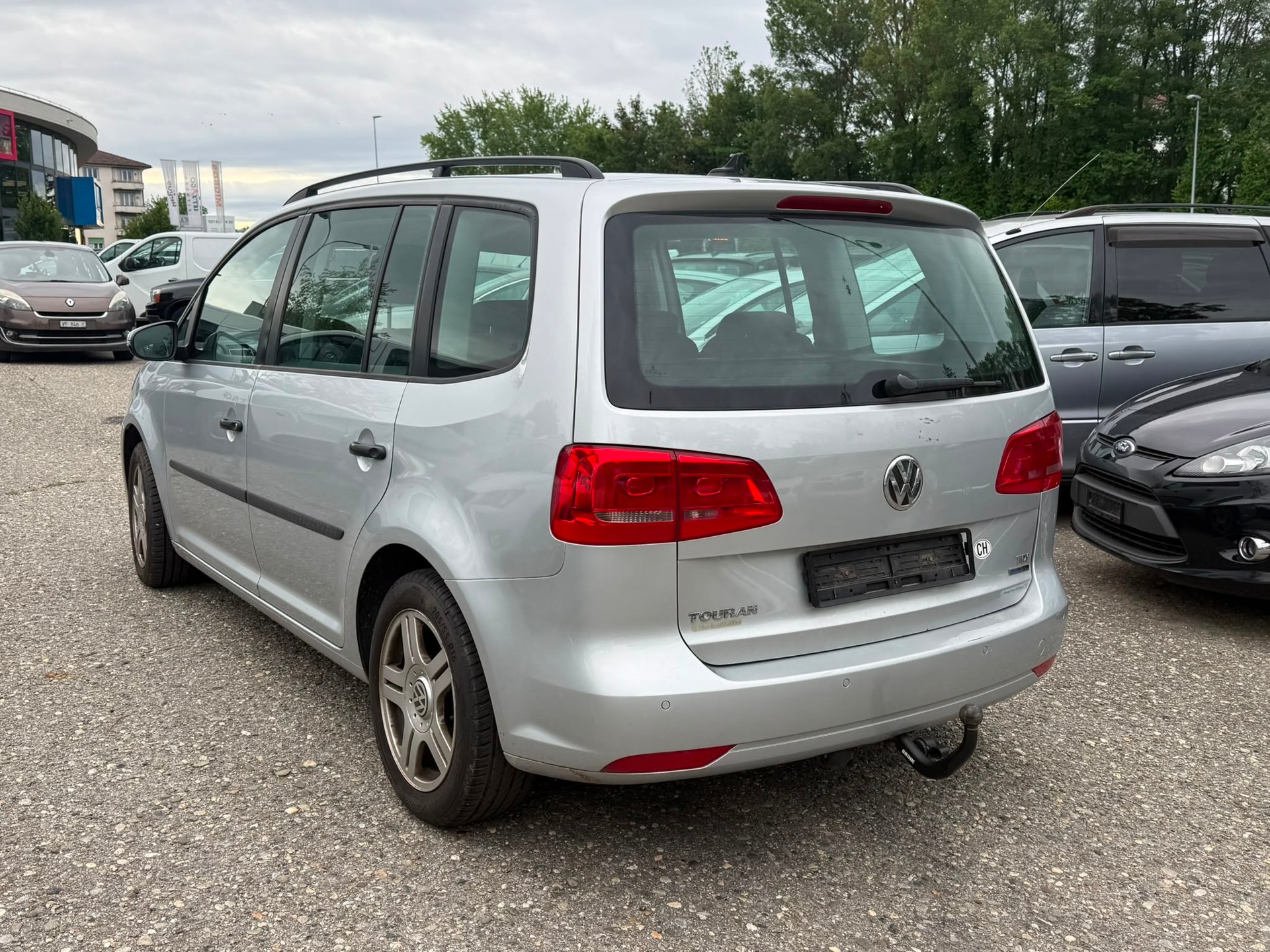 VW Touran 1.6 TDI BMT Comfortline DSG-image-3