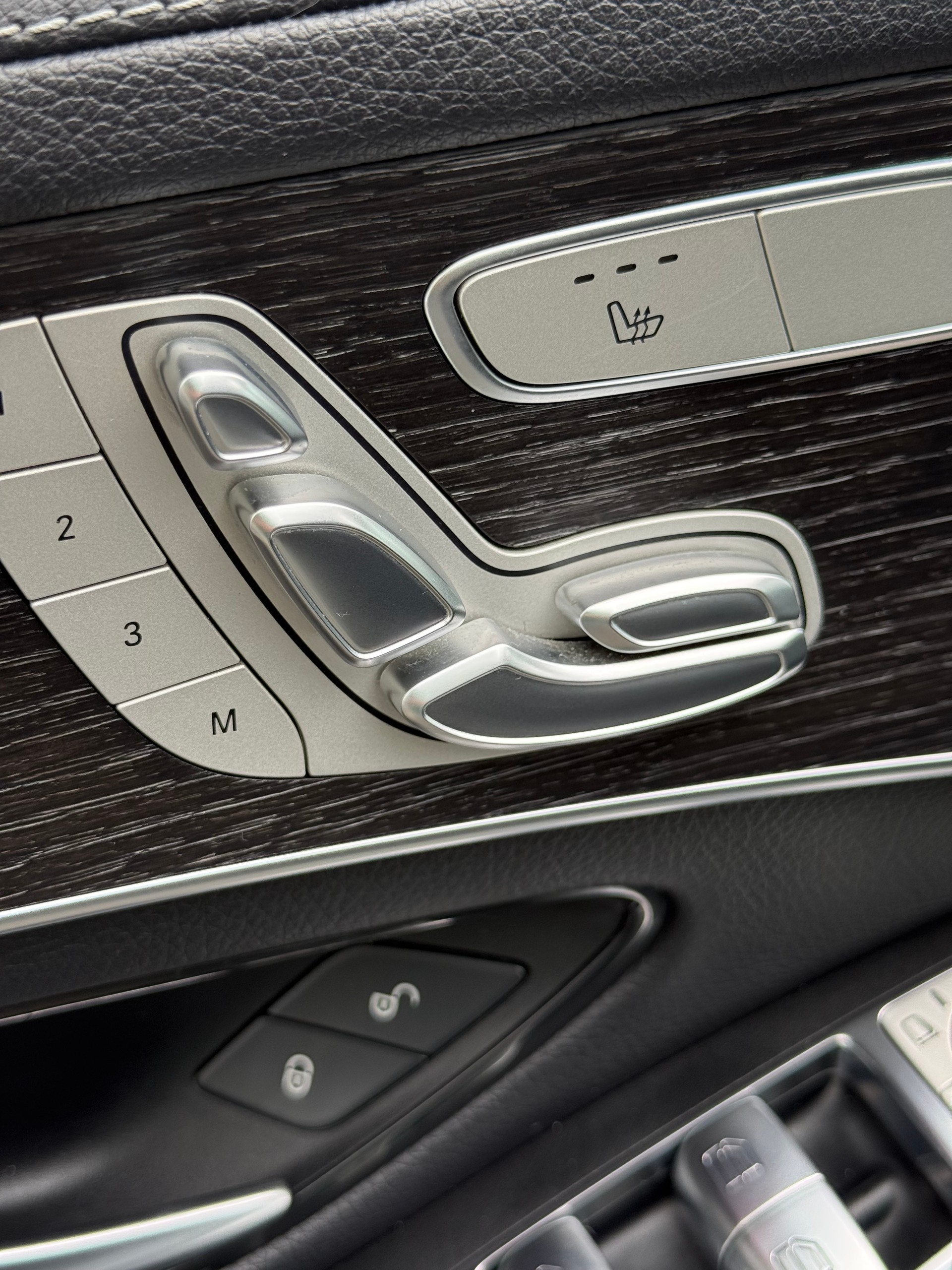 MERCEDES-BENZ GLC Coupé 220 d AMG Line 4Matic 9G-Tronic-image-6
