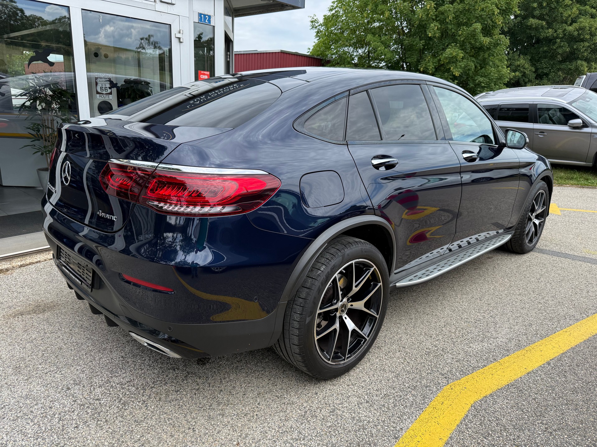 MERCEDES-BENZ GLC Coupé 220 d AMG Line 4Matic 9G-Tronic-showroom-element-2