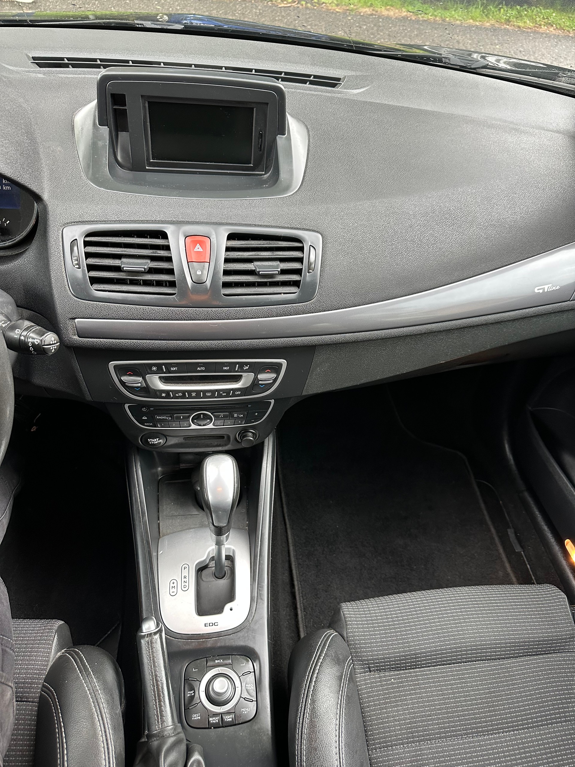 RENAULT Mégane Grandtour 1.5 dCi Expression EDC GT-line-image-10