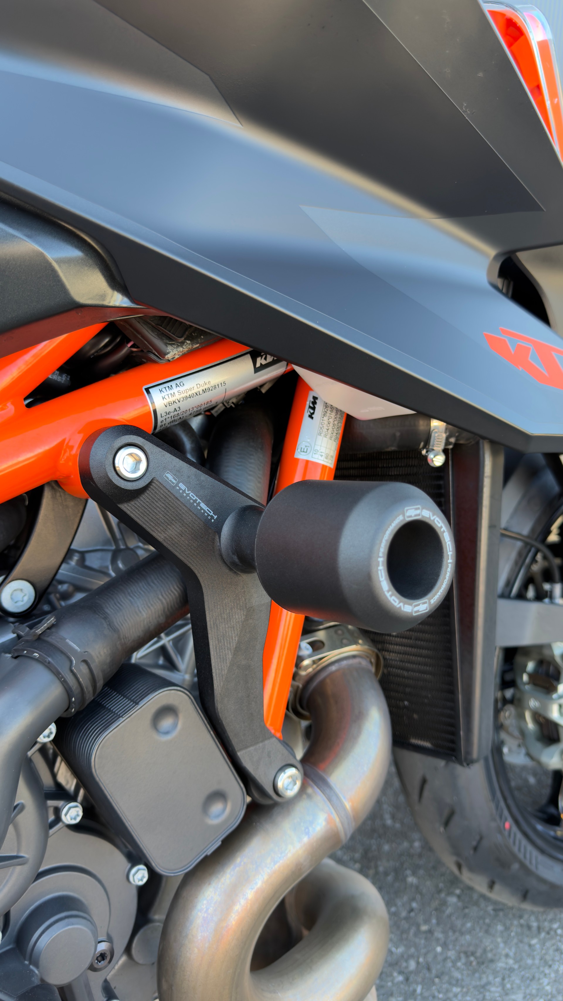 KTM 1290 Super Duke R-image-6