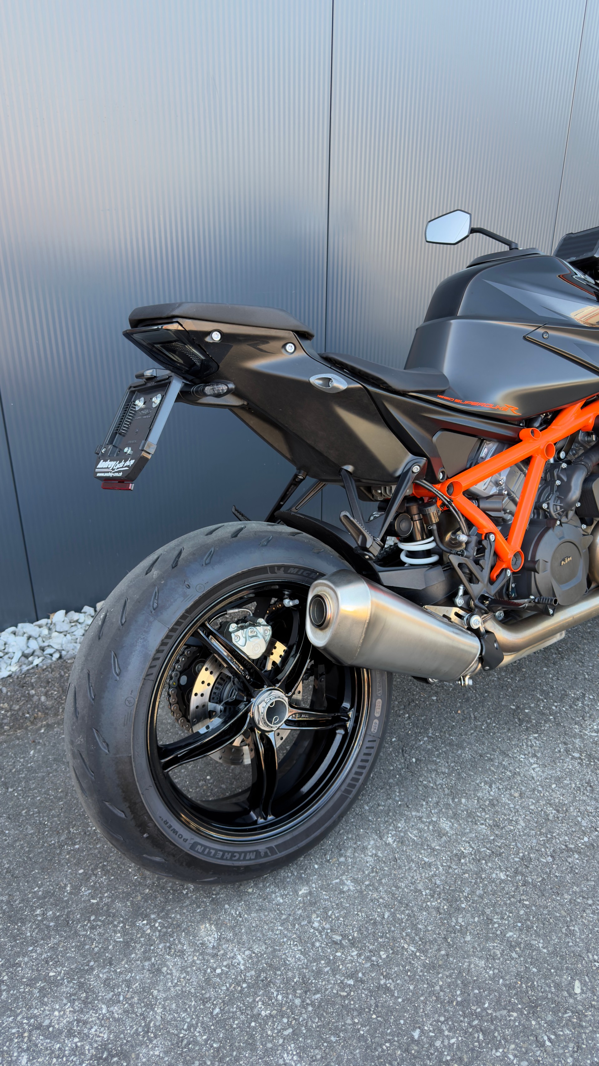 KTM 1290 Super Duke R-image-7