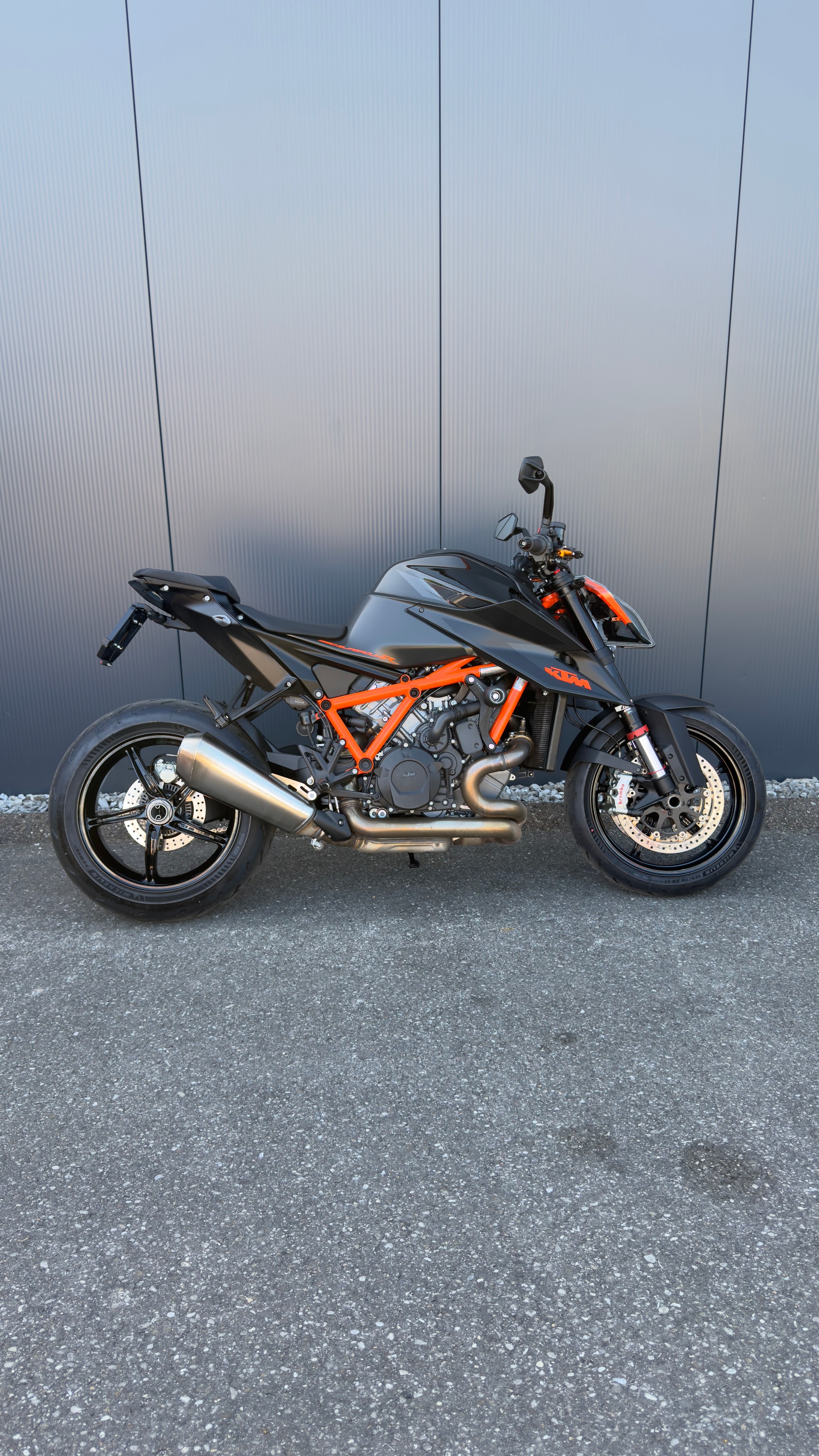 KTM 1290 Super Duke R-image-2