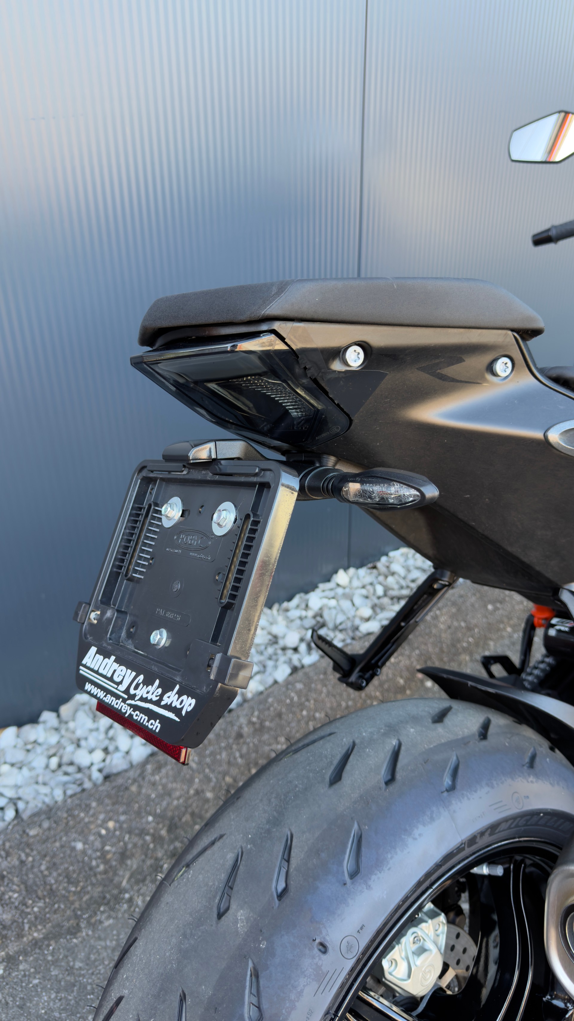KTM 1290 Super Duke R-image-9