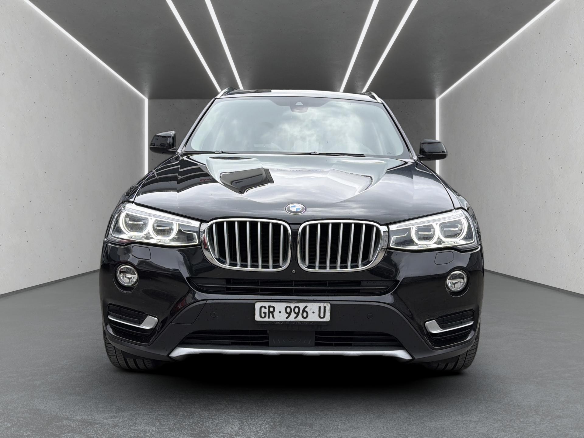 BMW X3 xDrive 20d xLine Steptronic-showroom-element-1
