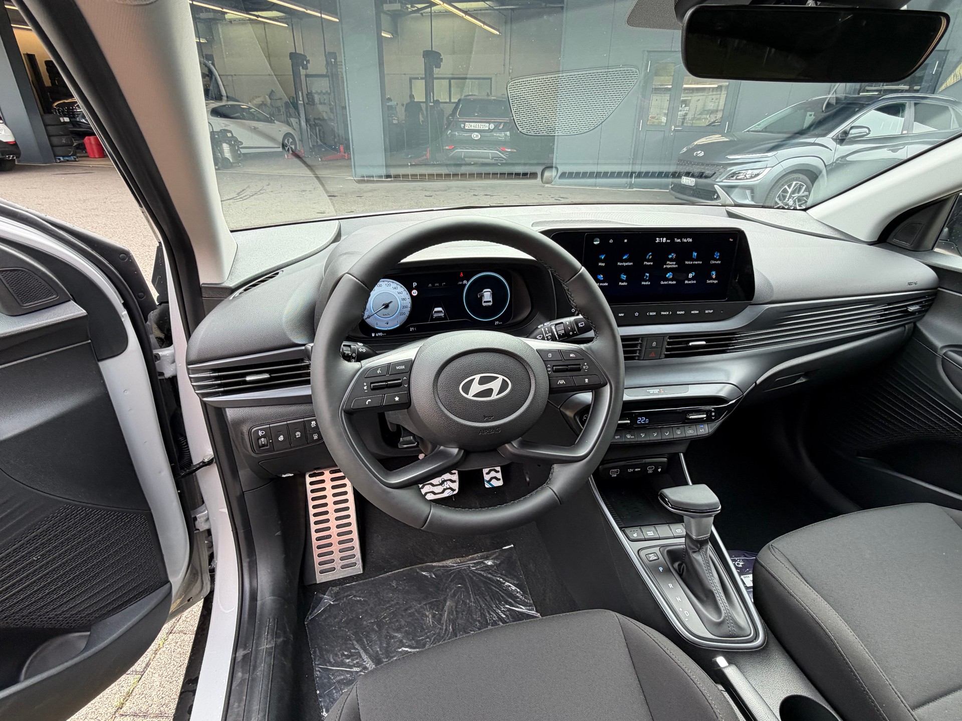 HYUNDAI Bayon 1.0 T-GDi Amplia DCT-image-4