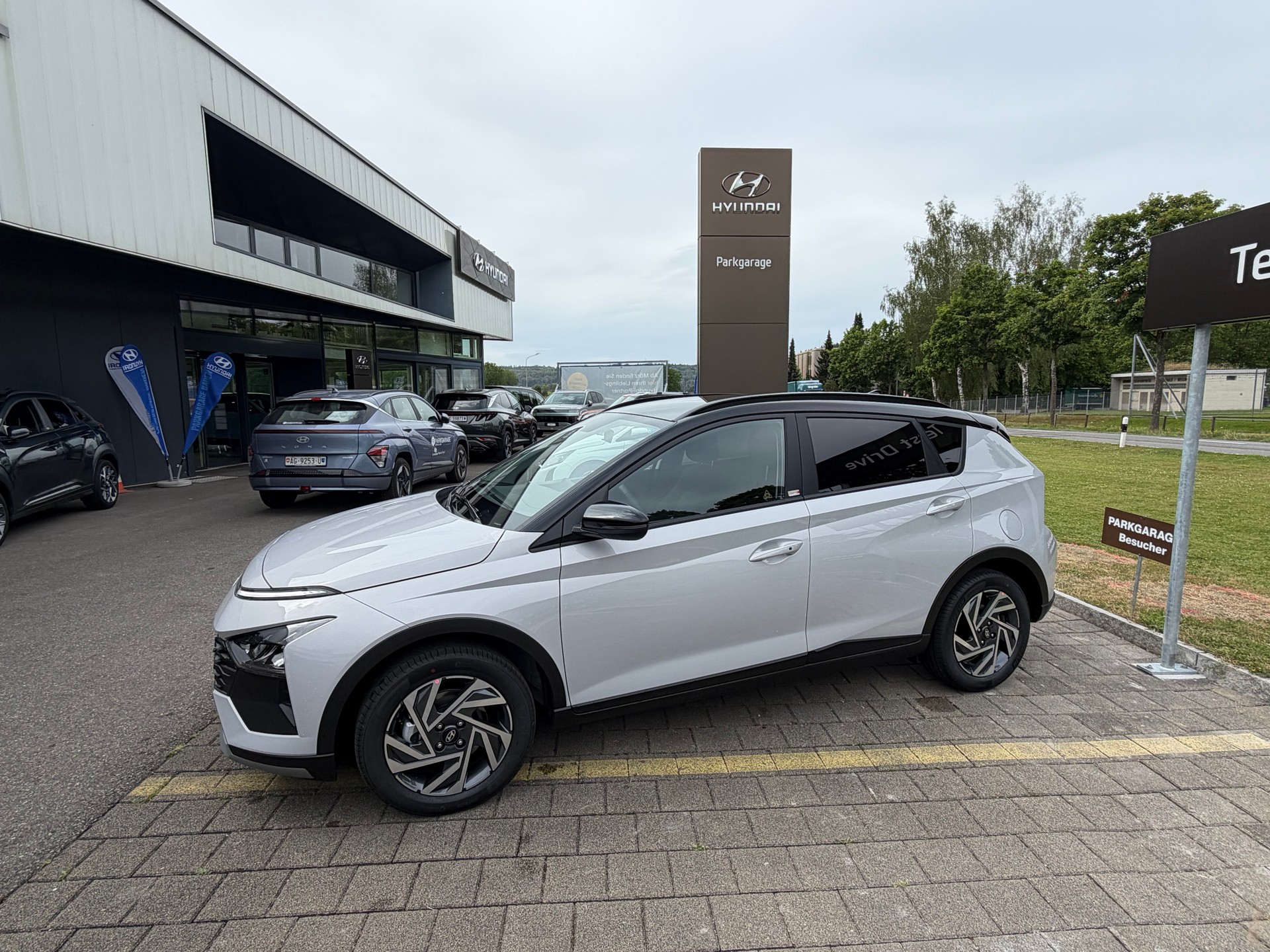 HYUNDAI Bayon 1.0 T-GDi Amplia DCT-showroom-element-1