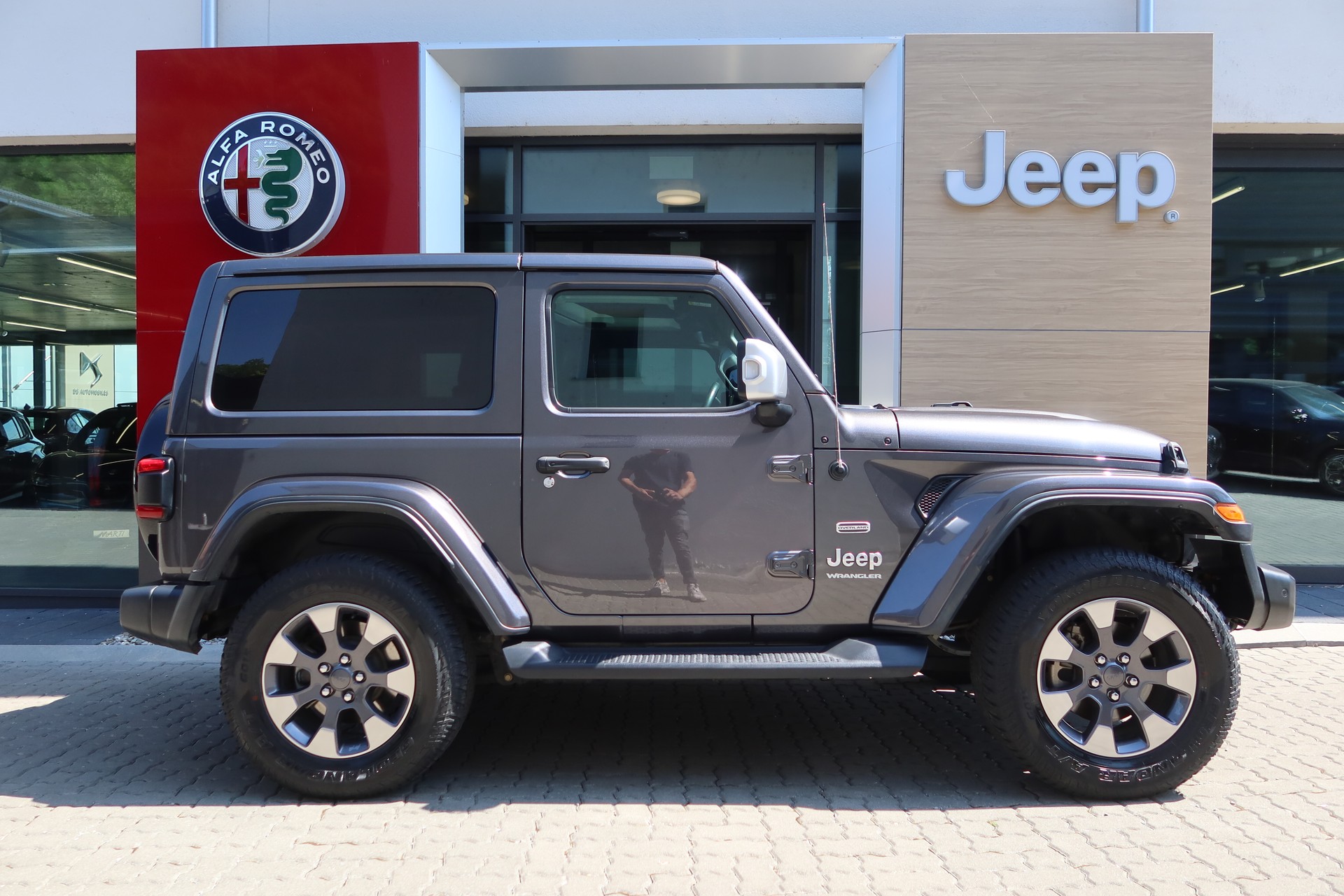 JEEP Wrangler 2.2MJ Sahara Automatic-image-2