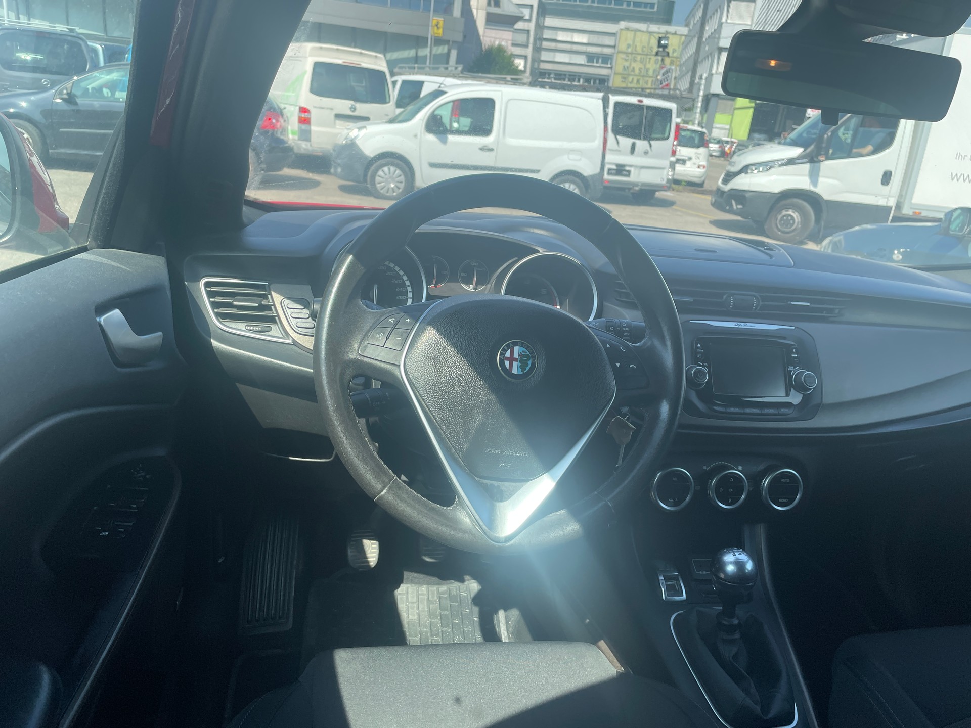 ALFA ROMEO Giulietta 2.0 JTDM Sprint-image-8