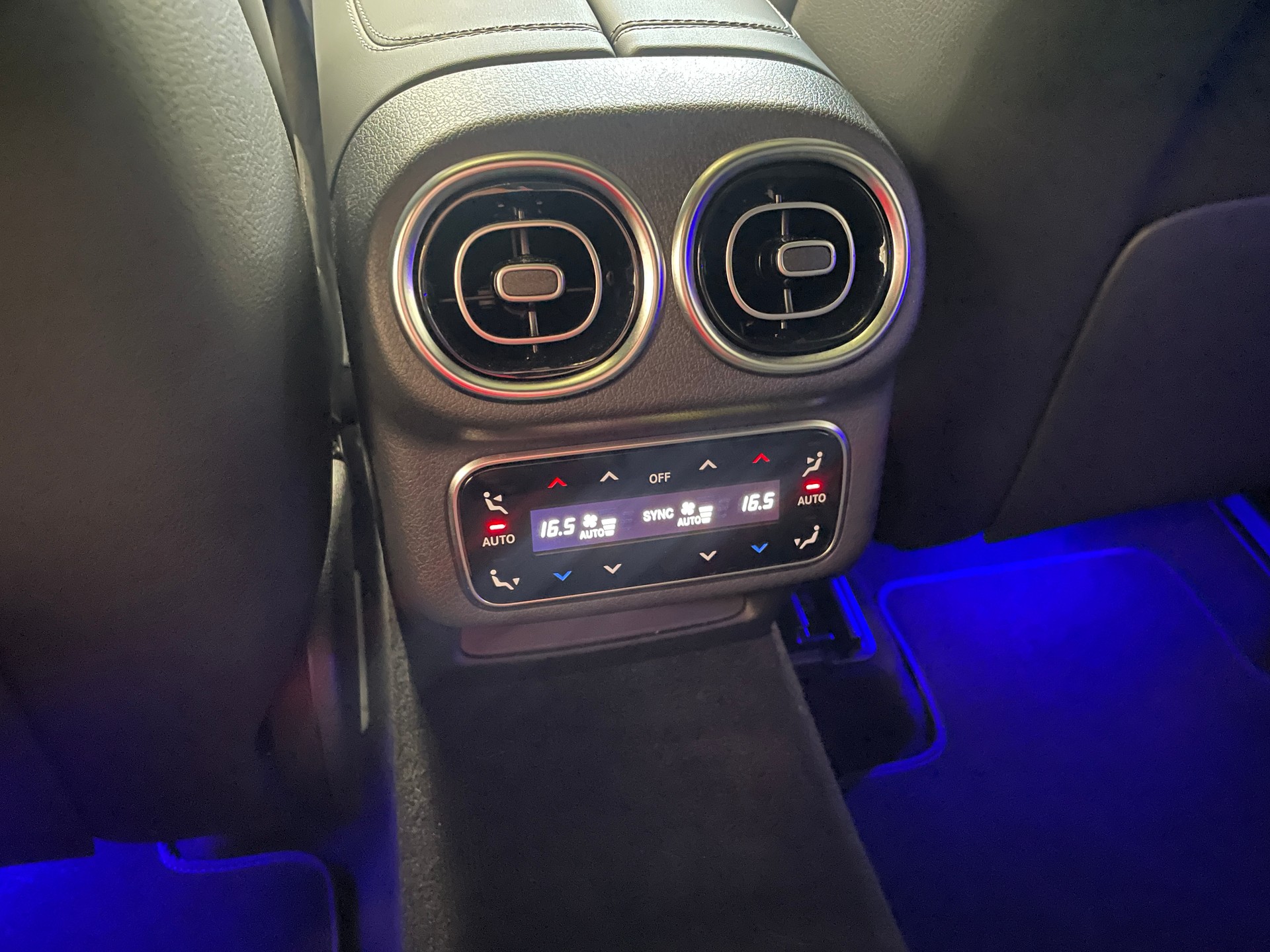 MERCEDES-BENZ GLC Coupé 63 S e AMG Executive Edition 4Matic 9G-Tronic-image-12