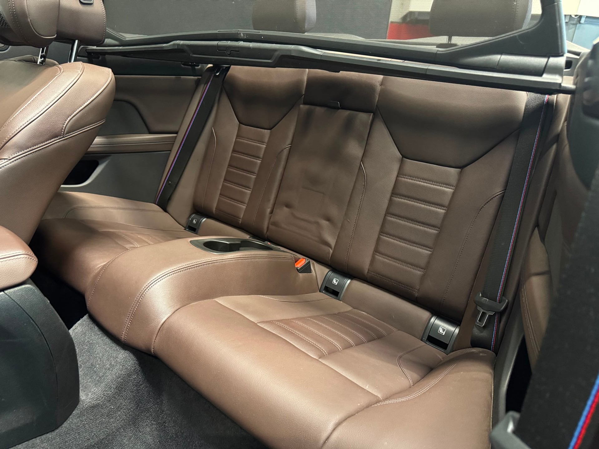 BMW M440i xDrive Cabrio-image-12