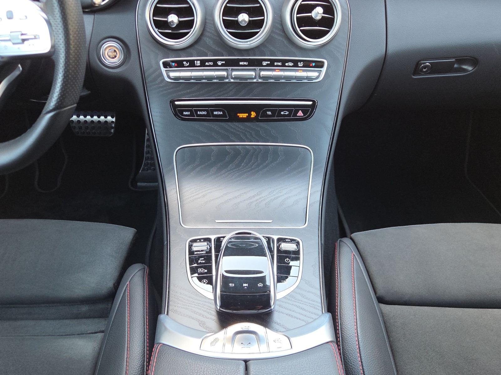 MERCEDES-BENZ C 200 AMG Line Cabriolet 4Matic 9G-Tronic-image-13