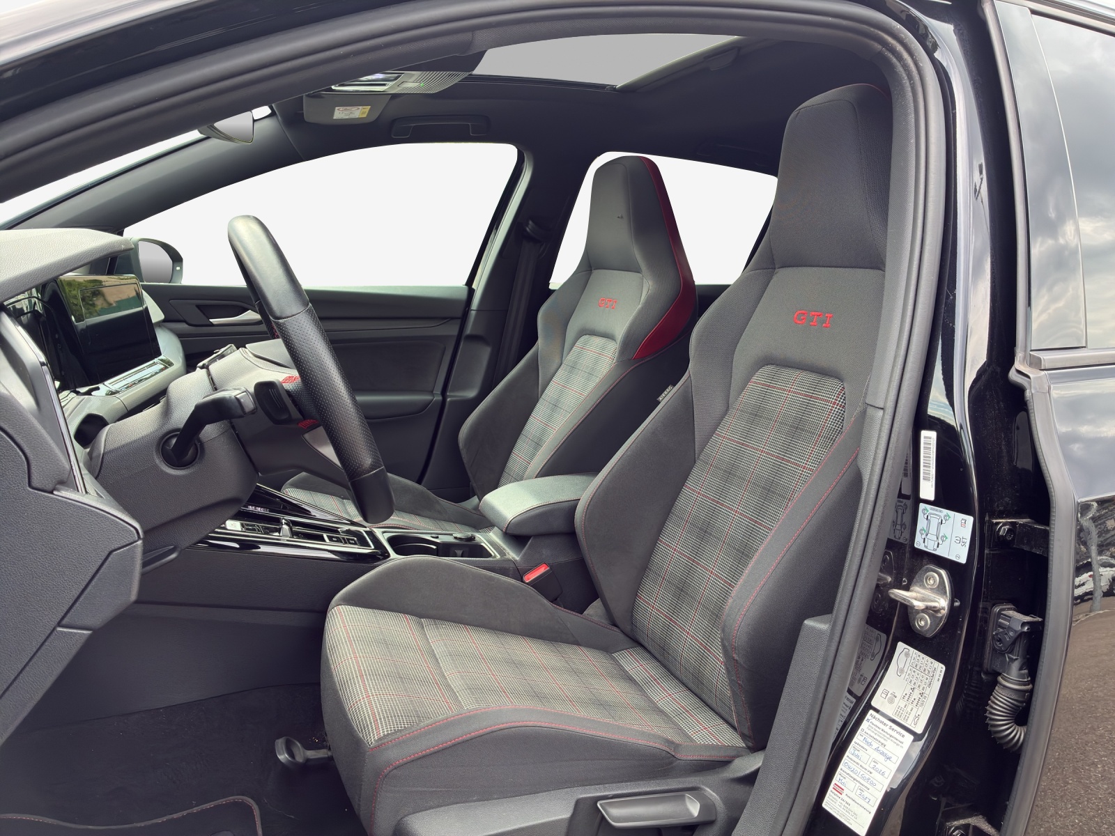 VW Golf 2.0 TSI GTI DSG-image-7