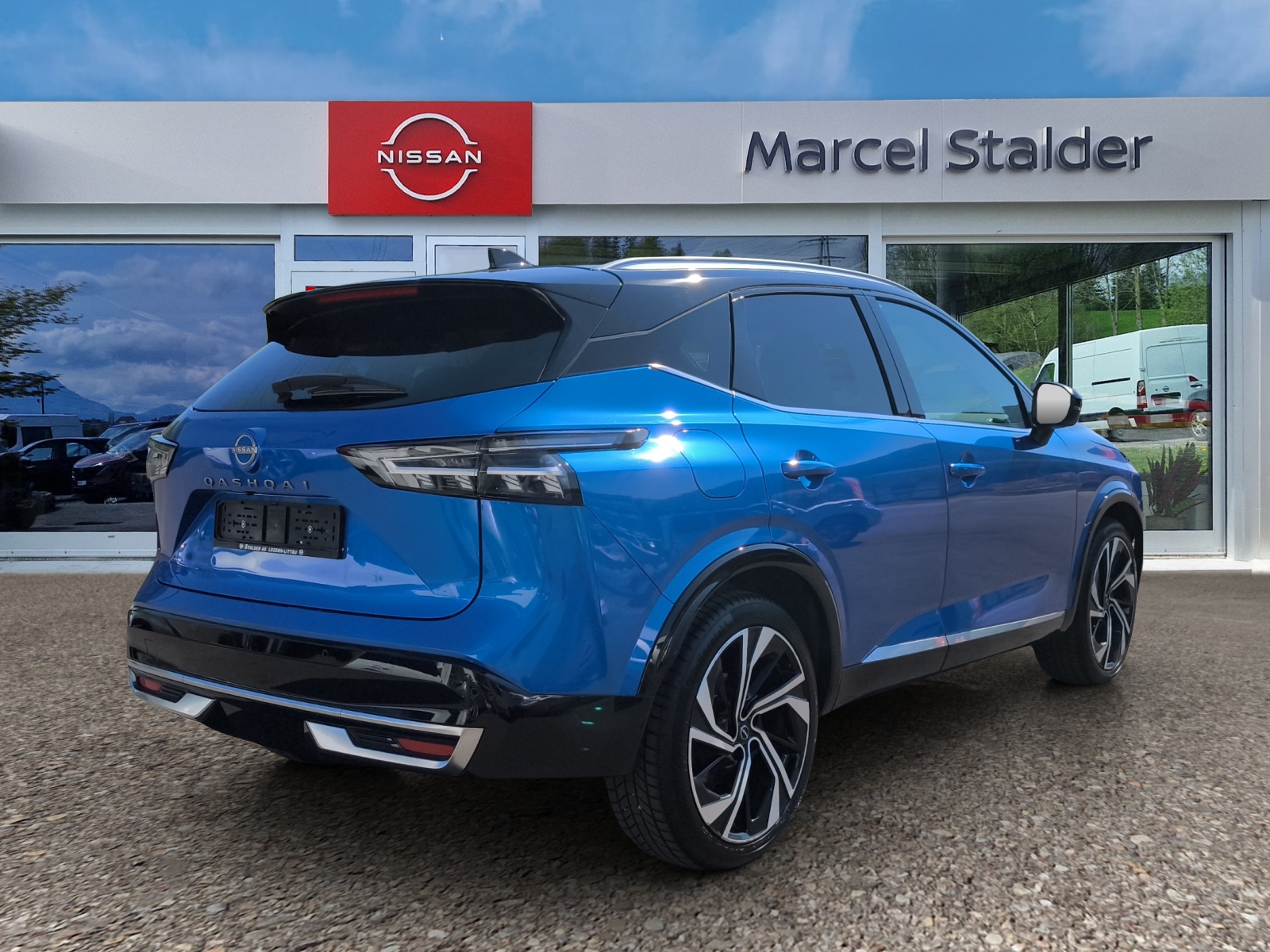NISSAN Qashqai 1.3 DIG-T MHEV Tekna+ Xtronic 4x4-image-4