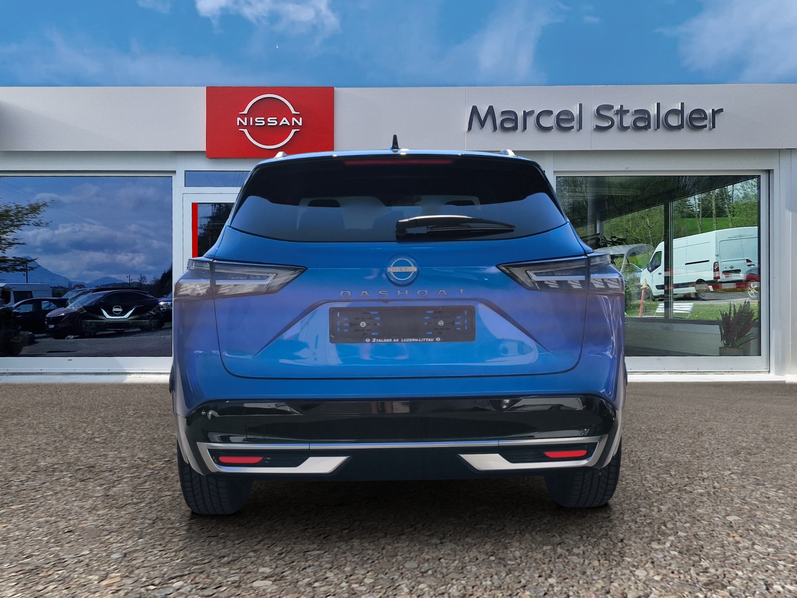 NISSAN Qashqai 1.3 DIG-T MHEV Tekna+ Xtronic 4x4-image-3